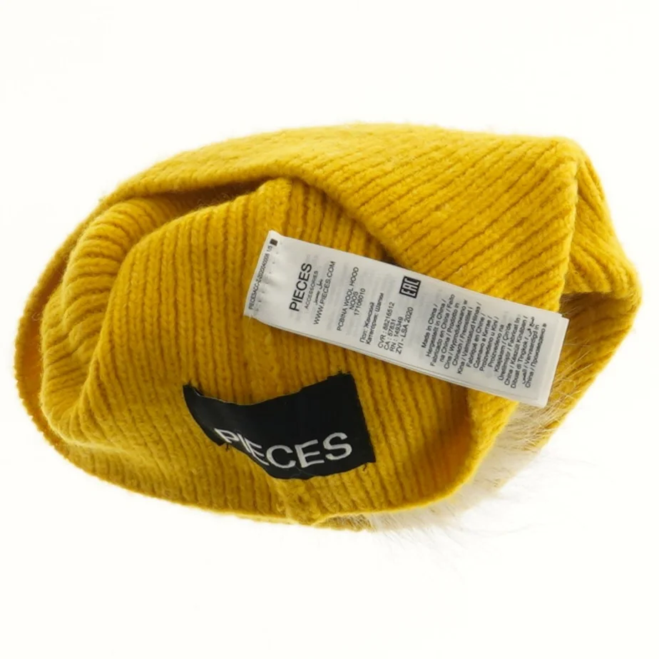 Strikhue med kvast fra Pieces (str. Ø 20 cm)