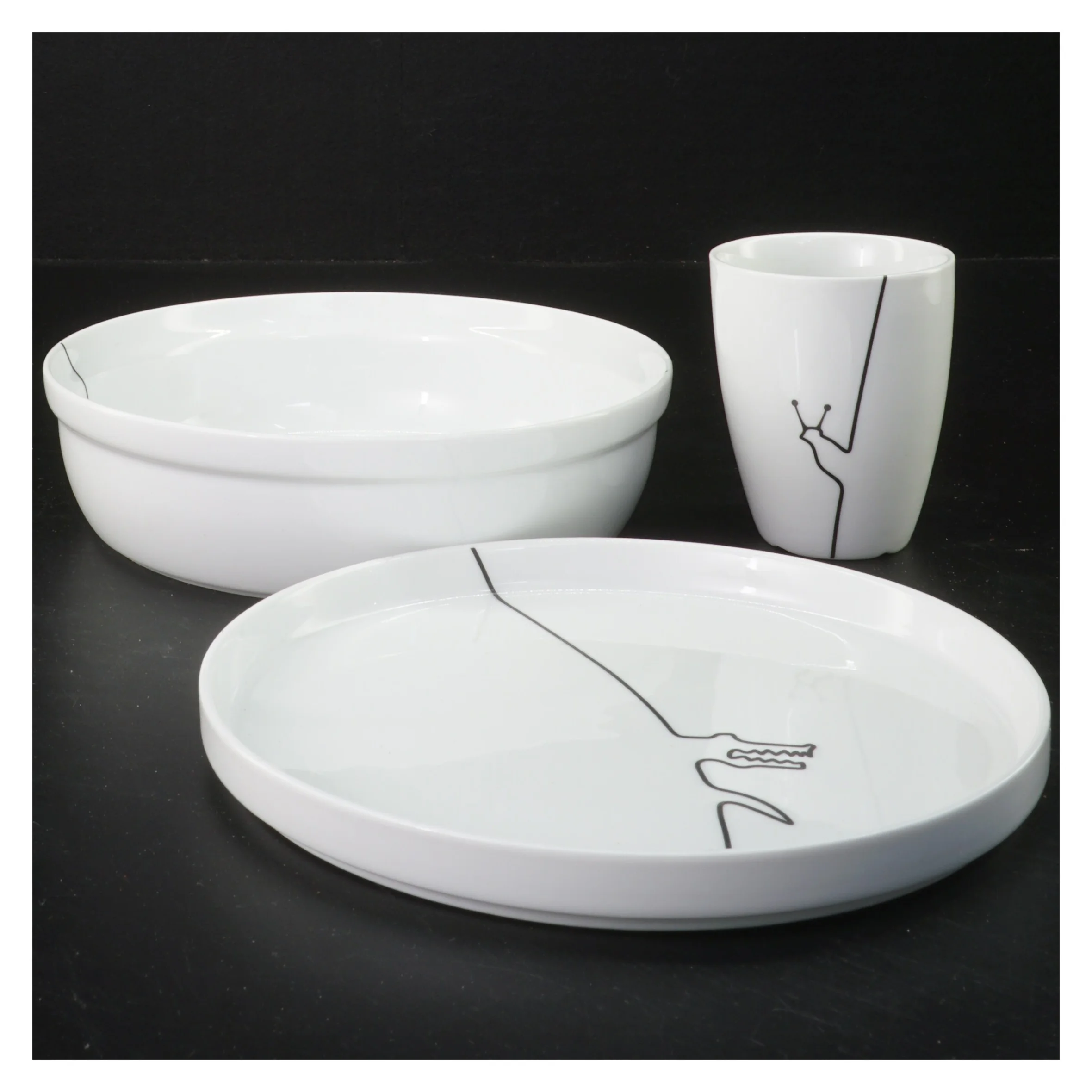 Børnesæt med 3 dele i porcelæn fra Menu (str. Ø 17,5 & 6,5 & 17,5 cm)