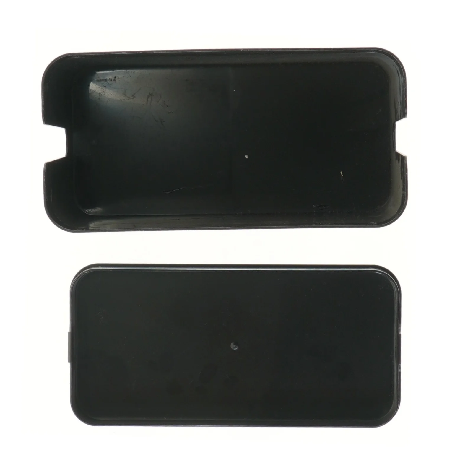 Sort opbevaringsboks til ledninger (str. 23,5x12,5 cm)