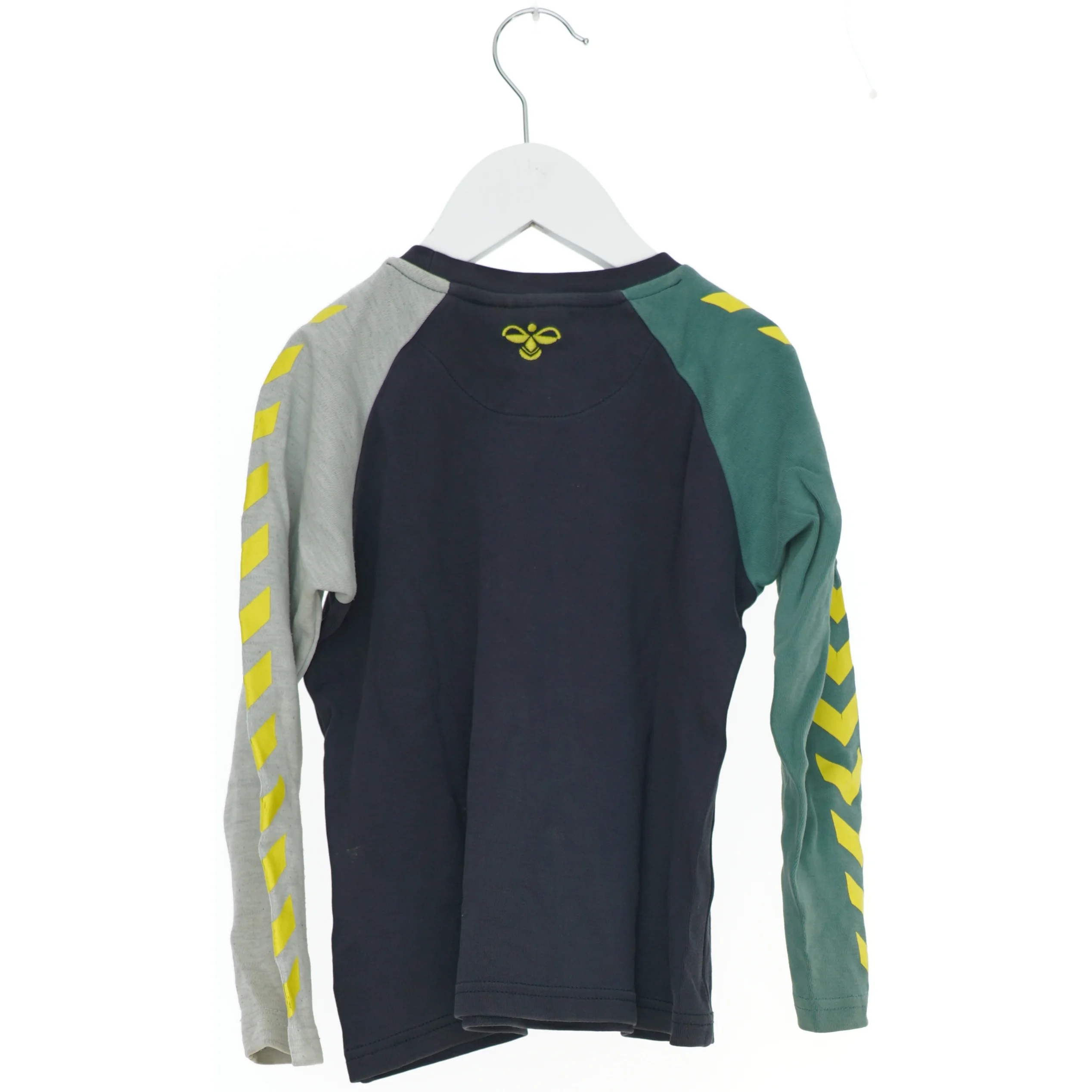 Langærmet trøje med logo fra Hummel (str. 110)