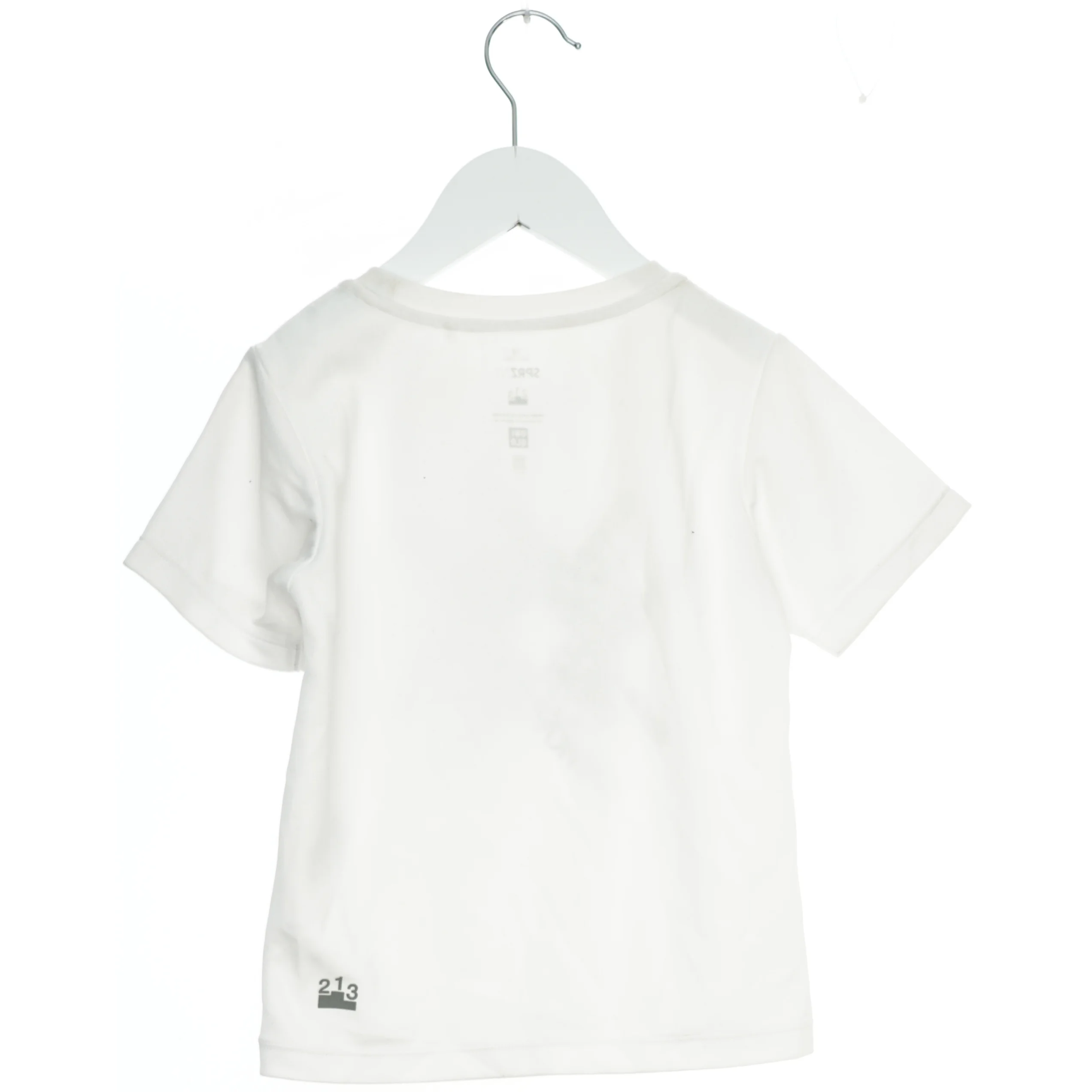 Hvid T-shirt med tekst fra Uniqlo (str. 110)