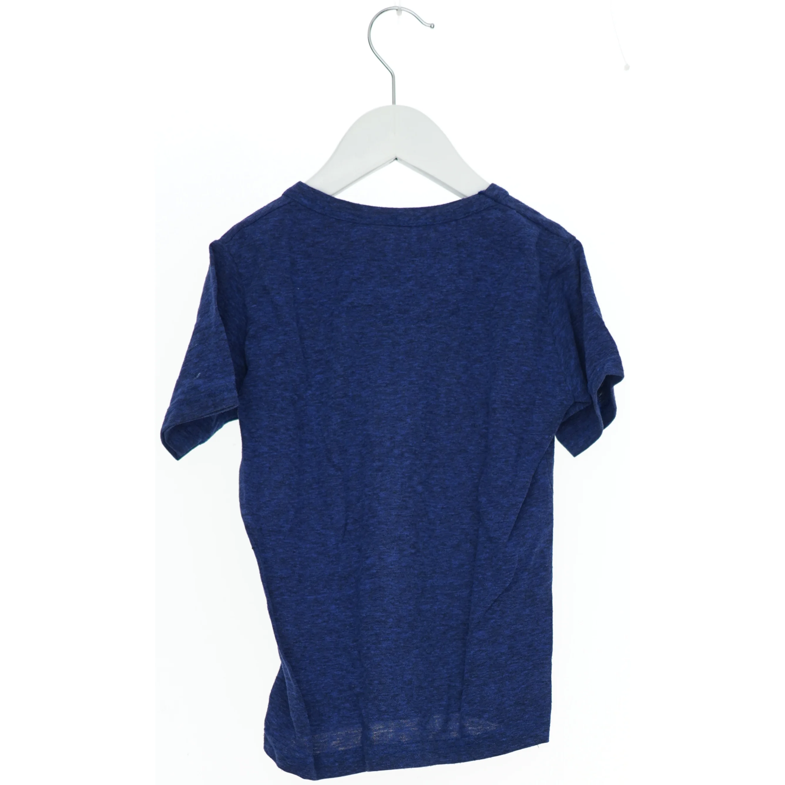 Blå t-shirt med mønstret lomme (str. M)