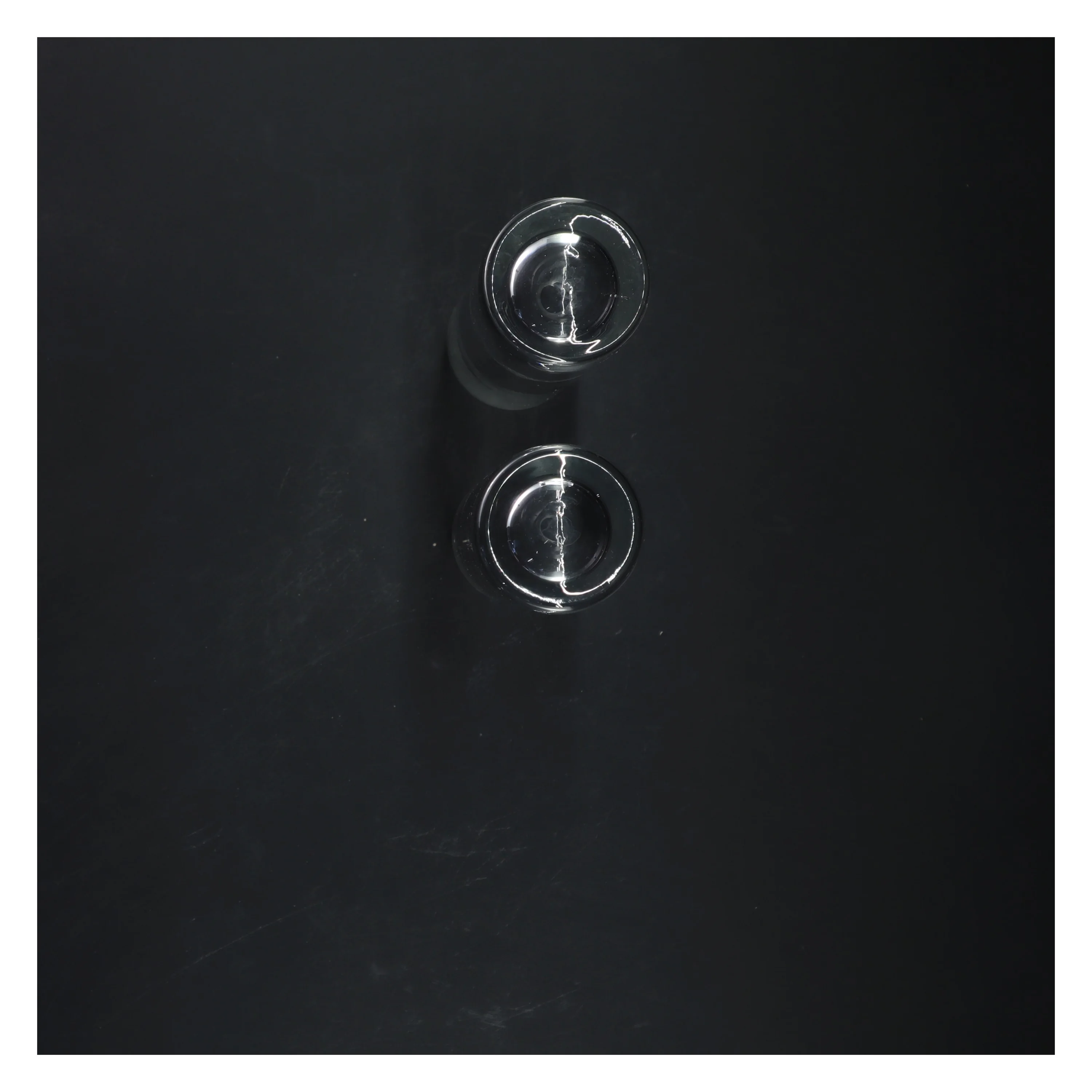 To glas cylinderlys (str. 19 cm)