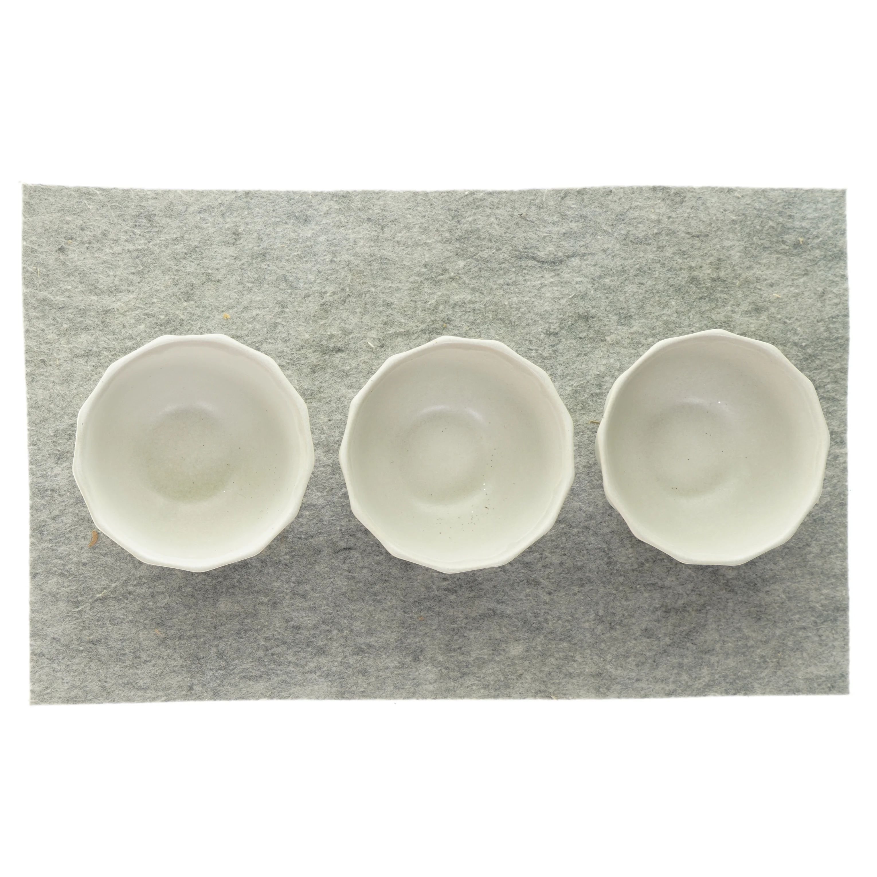 Skåle 3 stk.  (str. 7 x 12cm)