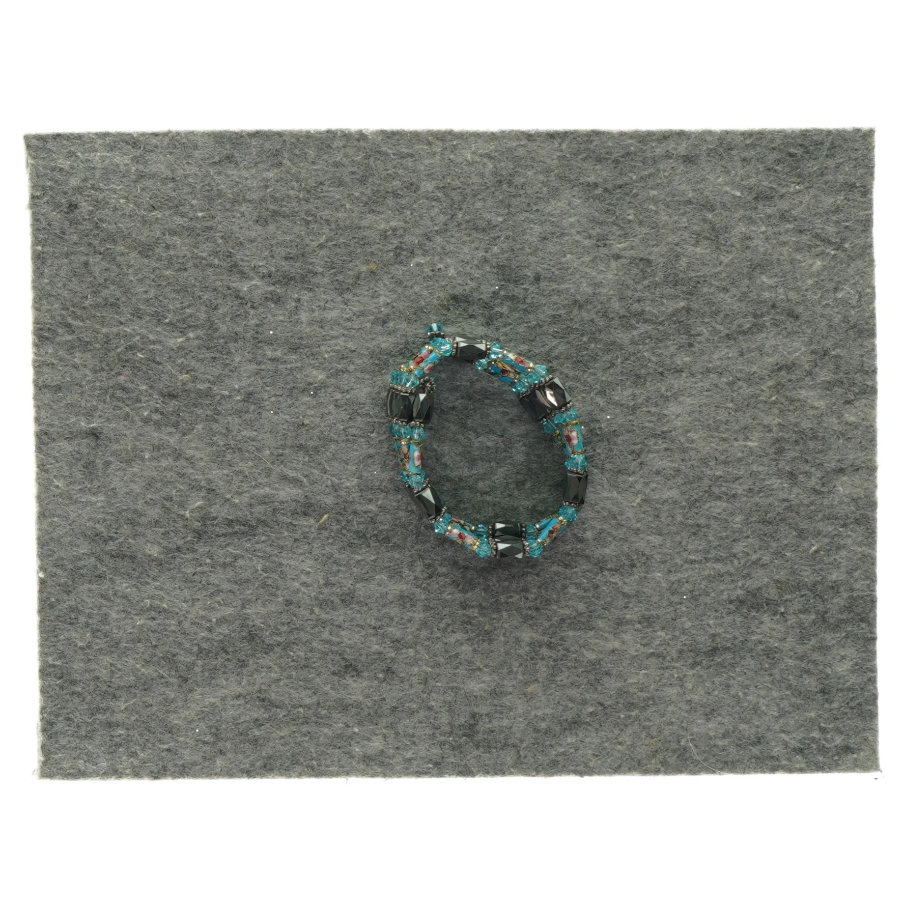 Armbånd/halskæde (str. 83cm)