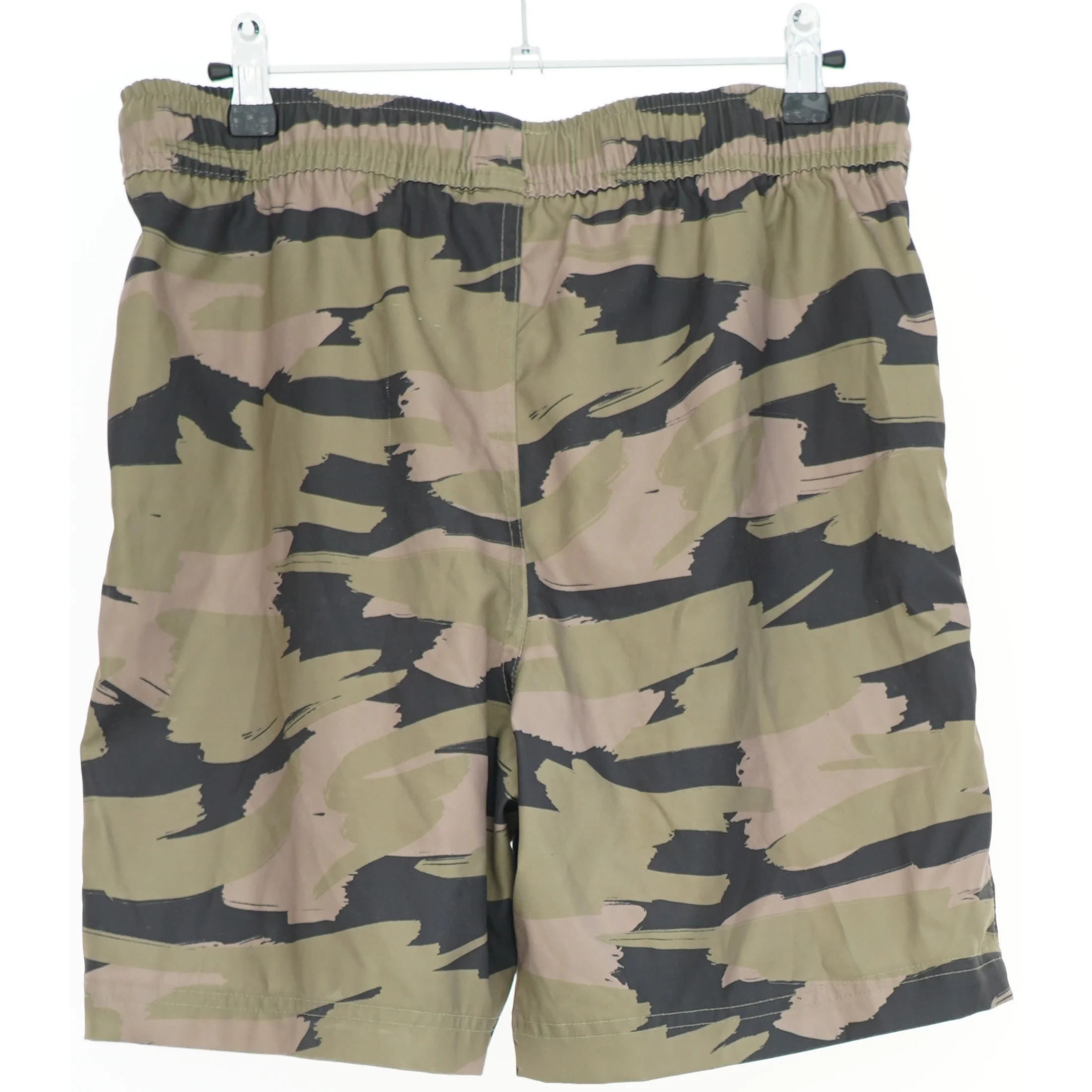 Camouflage shorts fra Abercrombie (str. 170)