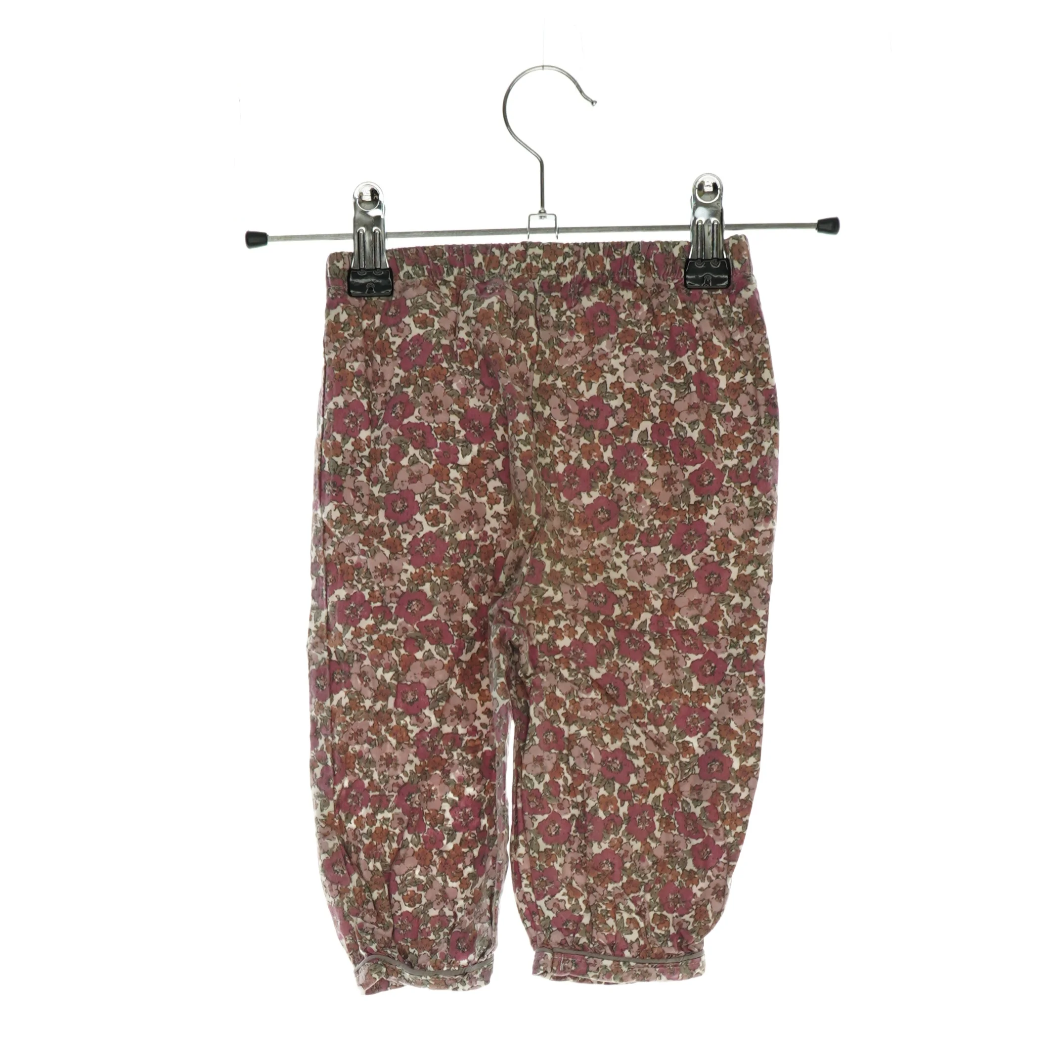 Løse bukser fra Bakito (str. 68)