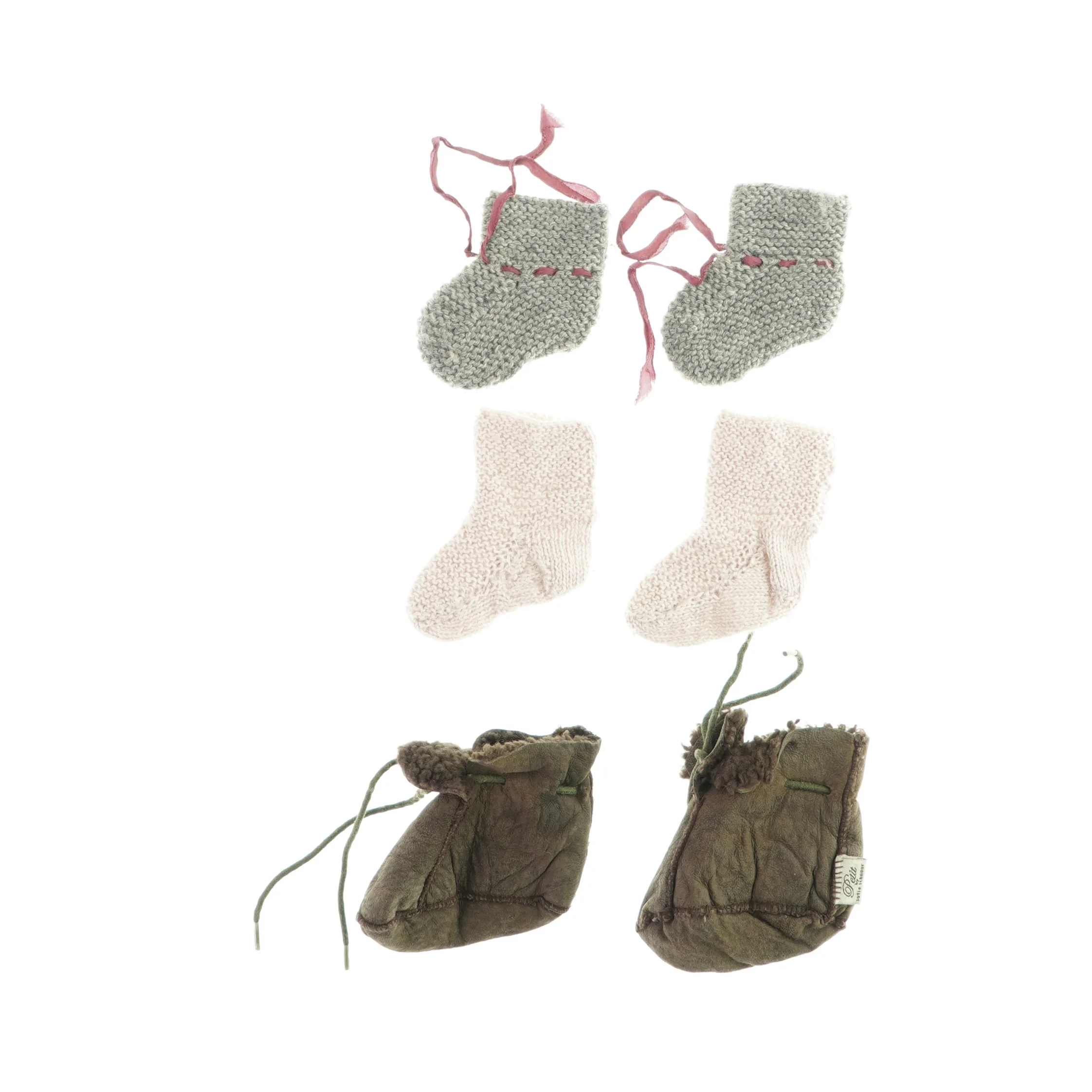 2 par sokker og et par sutsko fra Sofie Schnoor  (str. 0 til 6 måneder )