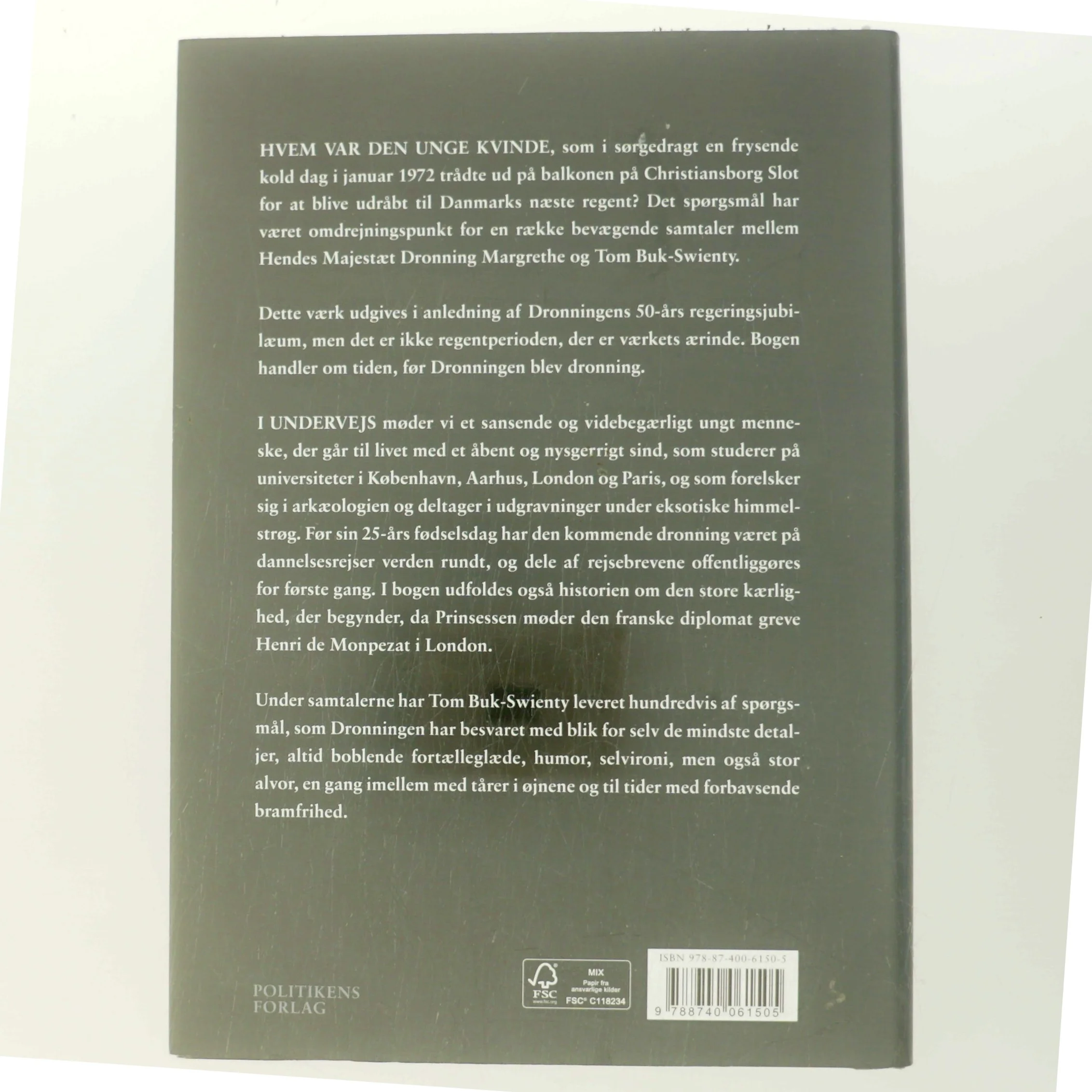 Undervejs : erindringer 1940-1972 af Margrethe II (Bog)