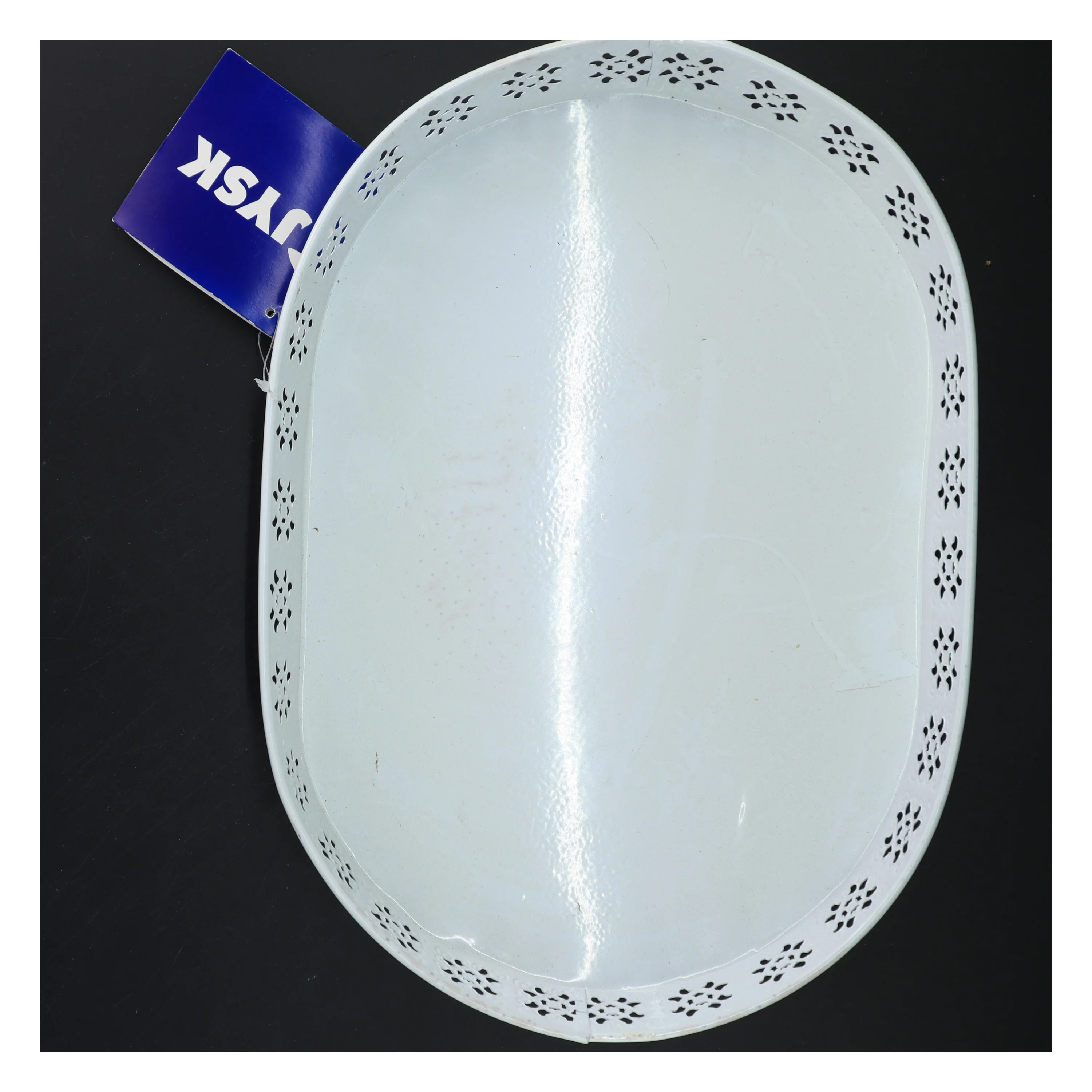 Hvid metalbakke fra Jysk (str. 37x26x4 cm) (DVD)