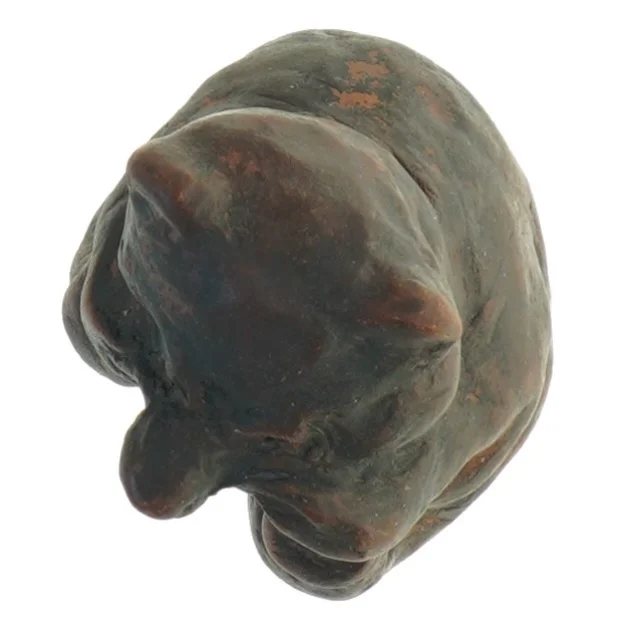 Bronzeskulptur af en bjørn (str. 9x6 cm)