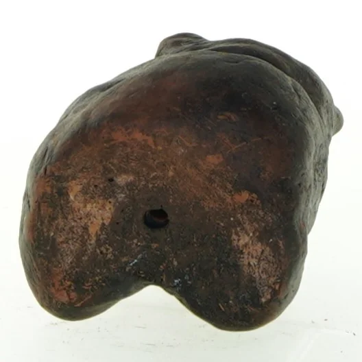 Bronzeskulptur af en bjørn (str. 9x6 cm)