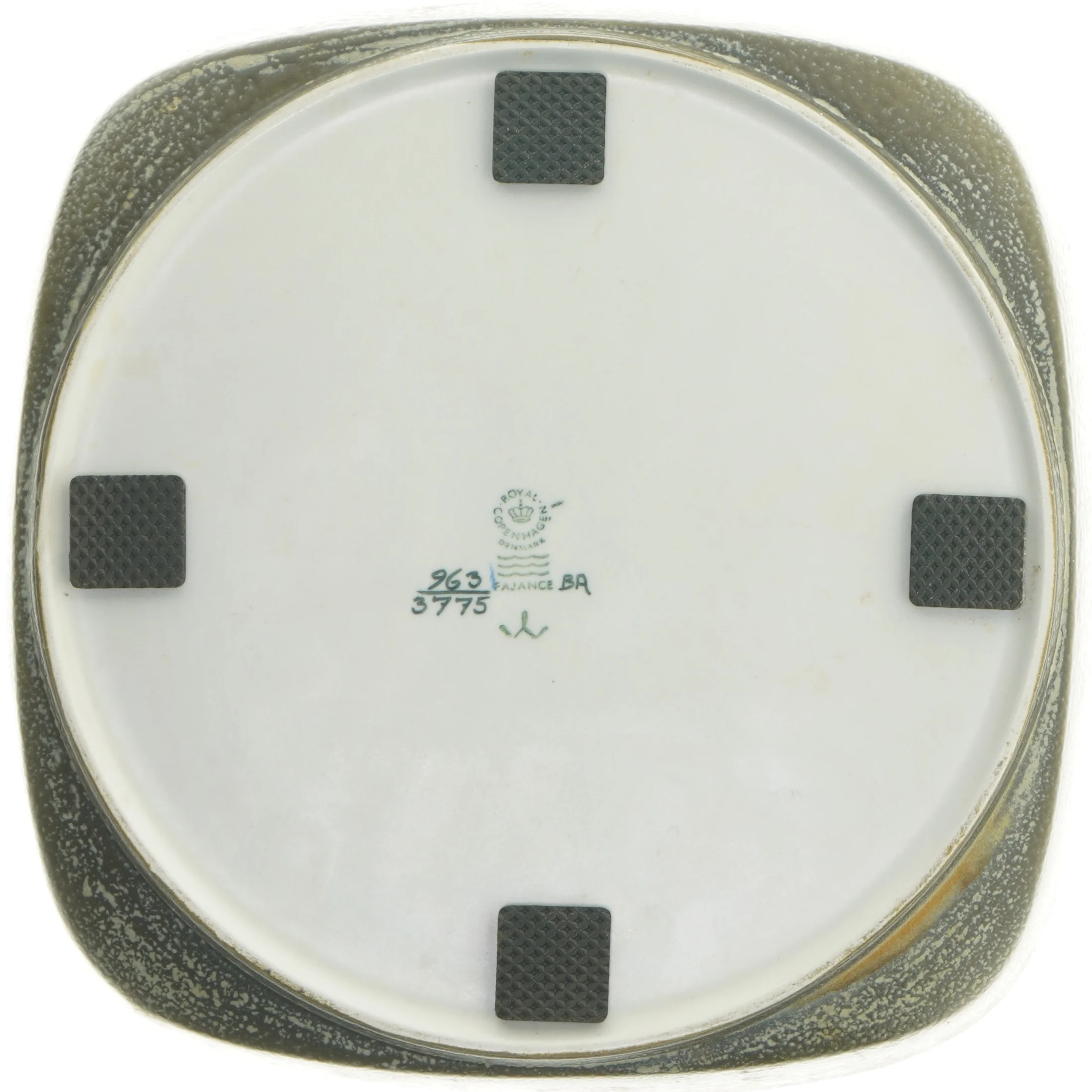 Sæt af kvadratiske porcelænsfade fra Royal Copenhagen (str. 3 stk 9,5x9,5 & 13x13 & 26,5x26,5 cm)