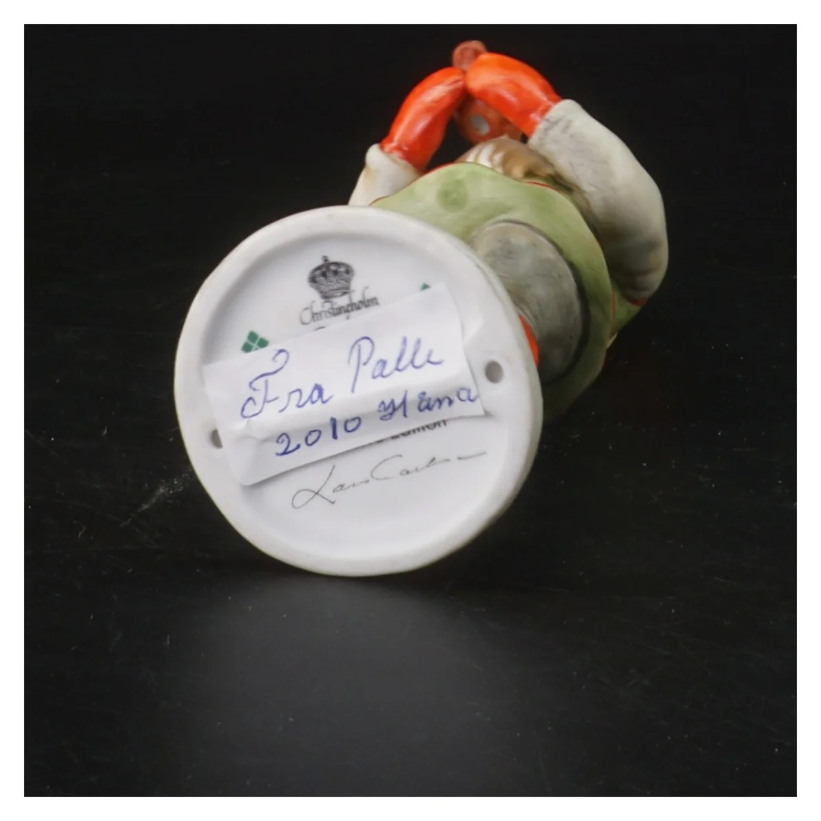 Keramisk nissefigur (str. 15x5,5 cm)