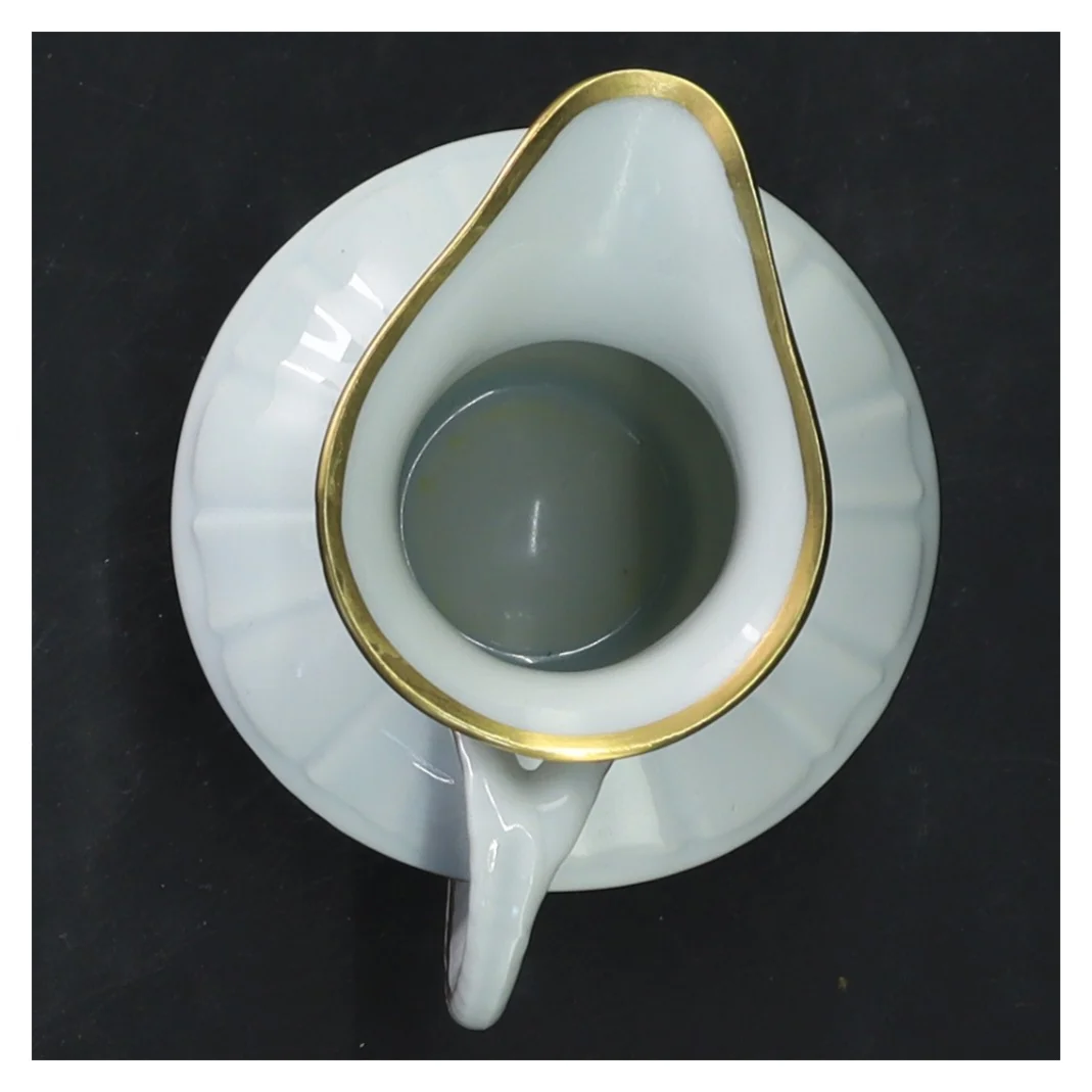 Porcelænskande med guldkant fra B&G (str. 10x10 cm)