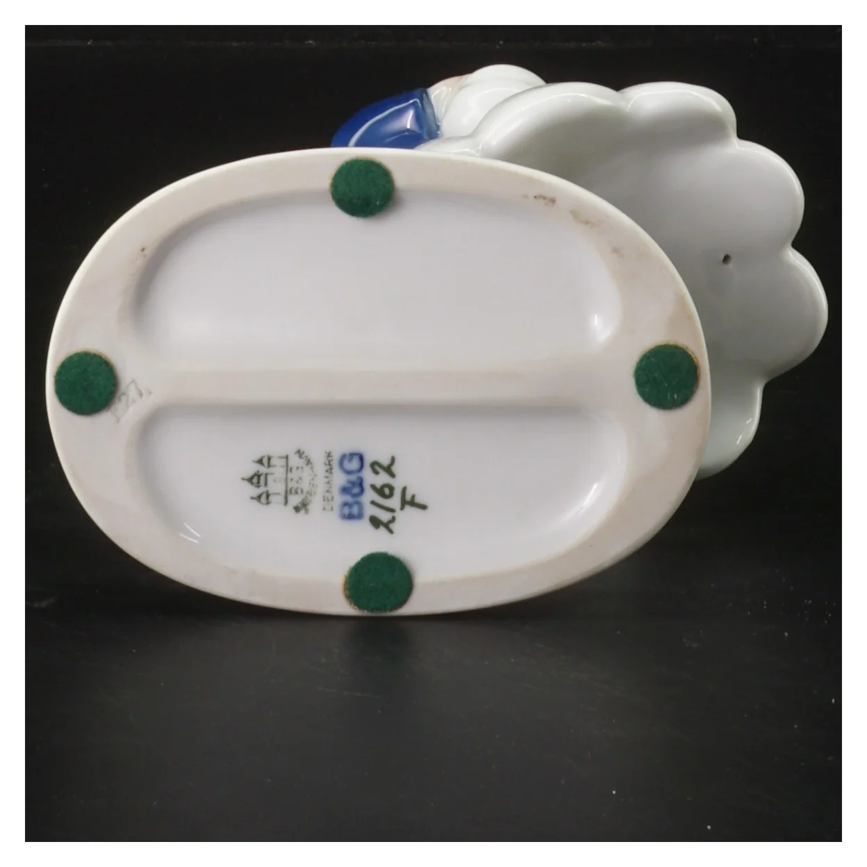 Porcelænsfigur af dansende par fra B&G (str. 19 cm)