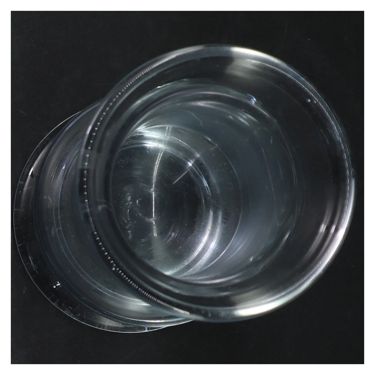 Gennemsigtig glasvase (str. Ø 9 cm. længde, 19 cm)