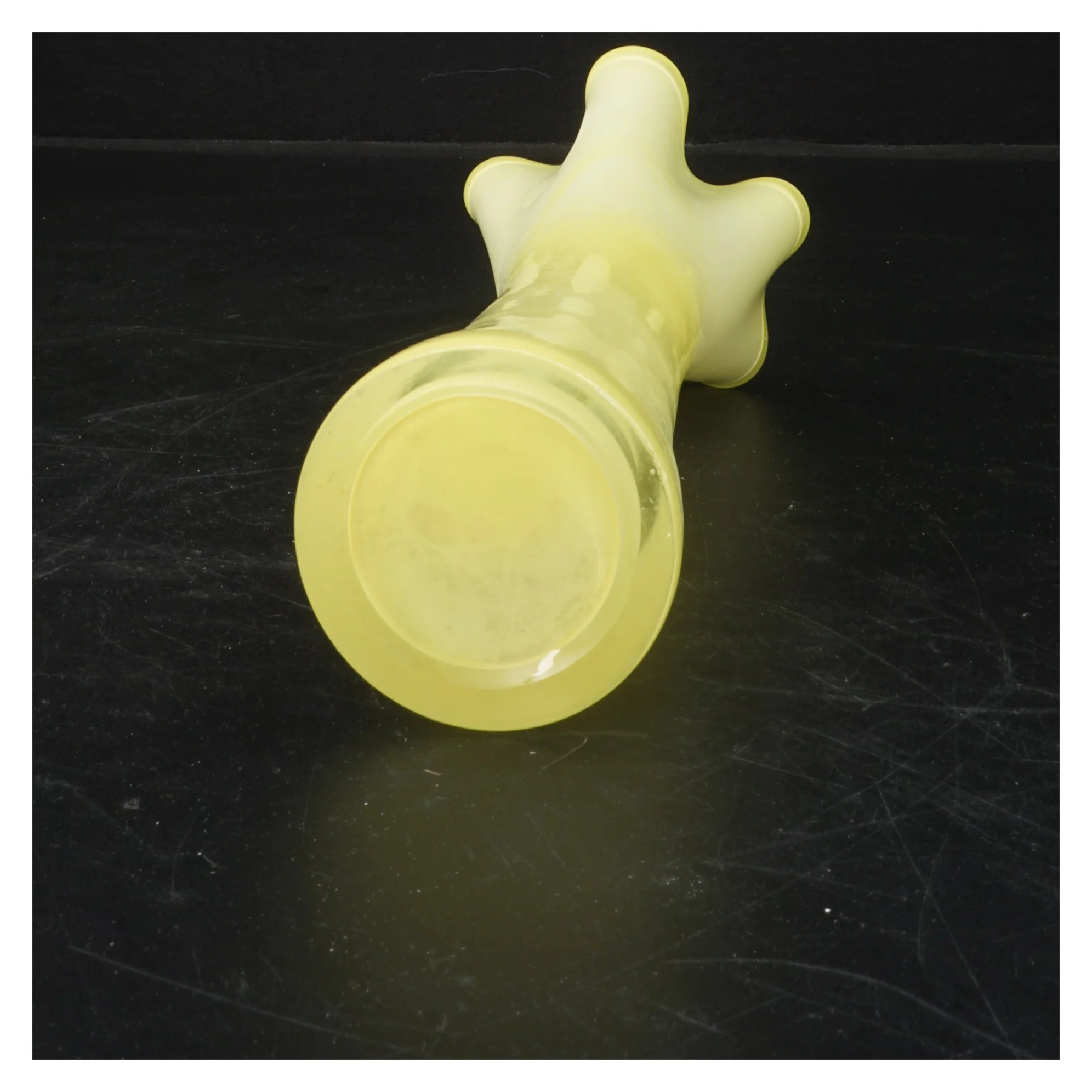 Glasvase (str. 22,5x7 cm)