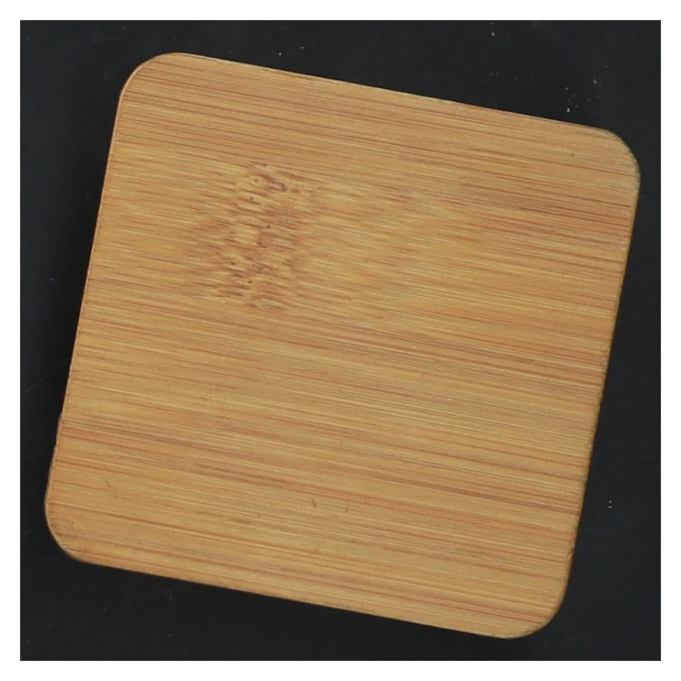 Keramik kasse med trælåg (str. 8x8x5 cm)