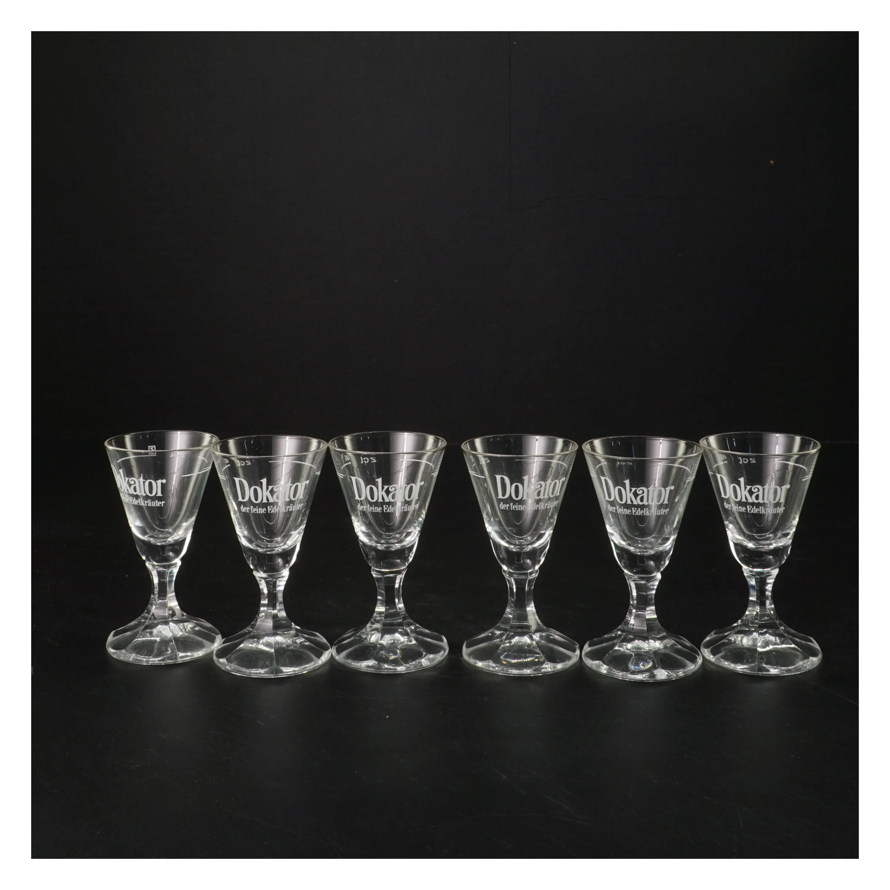 Sæt med 6 glas (str. Ø 5xh9 cm)