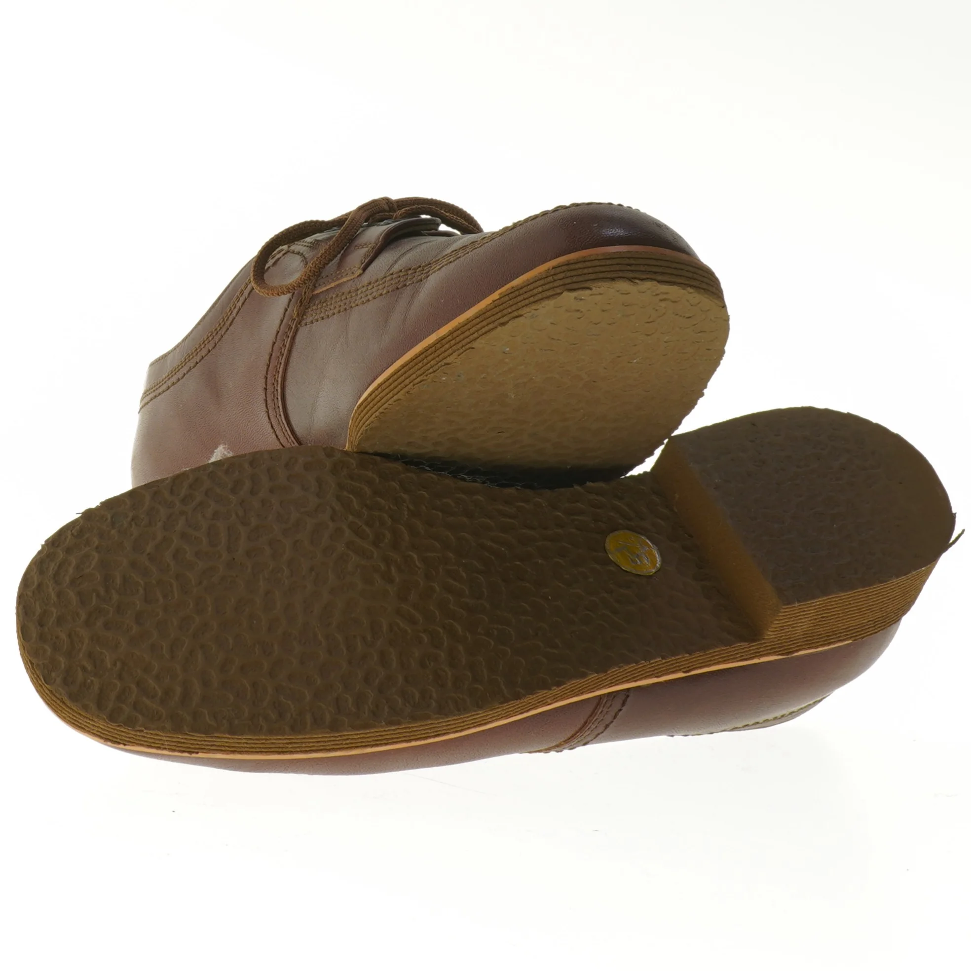 Brune lædersko med snørebånd (str. 40 )