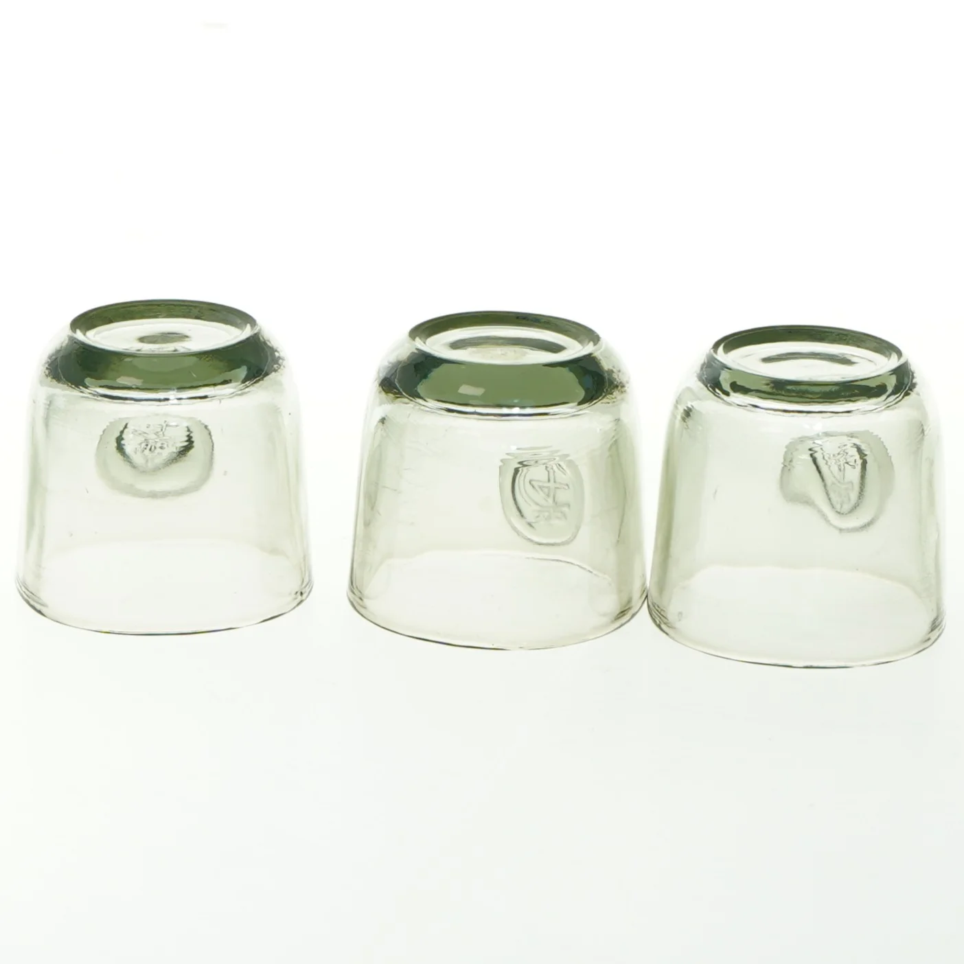 Glas krukker med låg (str. 7x6 cm)