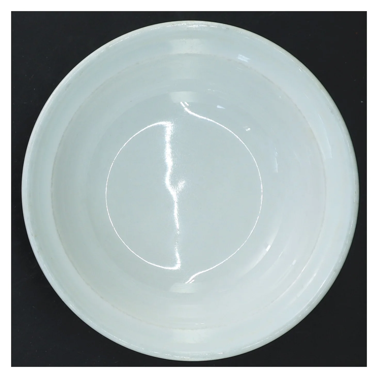 Hvid porcelænsskål fra B&G (str. Ø 14x4,5 cm)