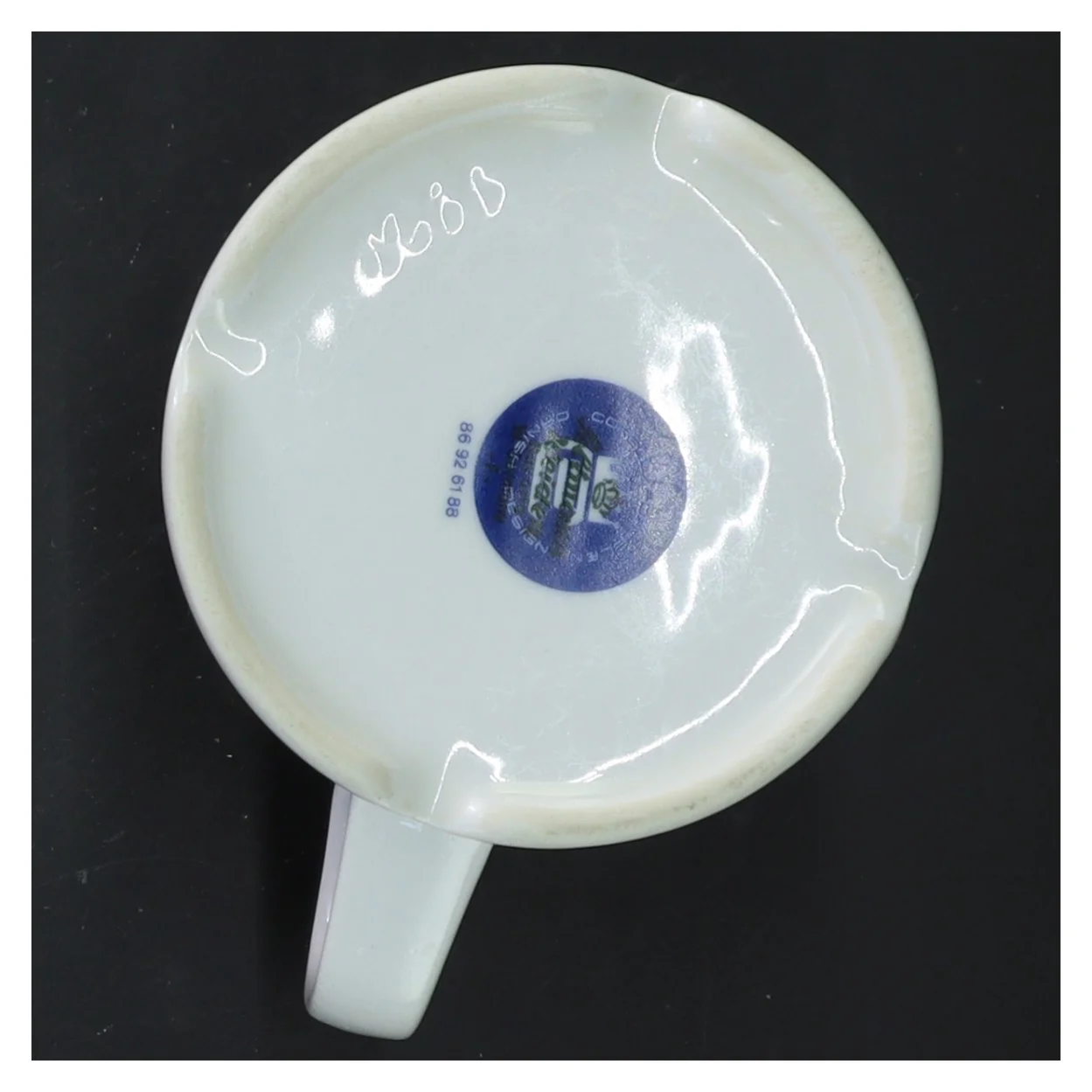 Kaffekop med farvet design (str. Ø 7,5x10 cm)