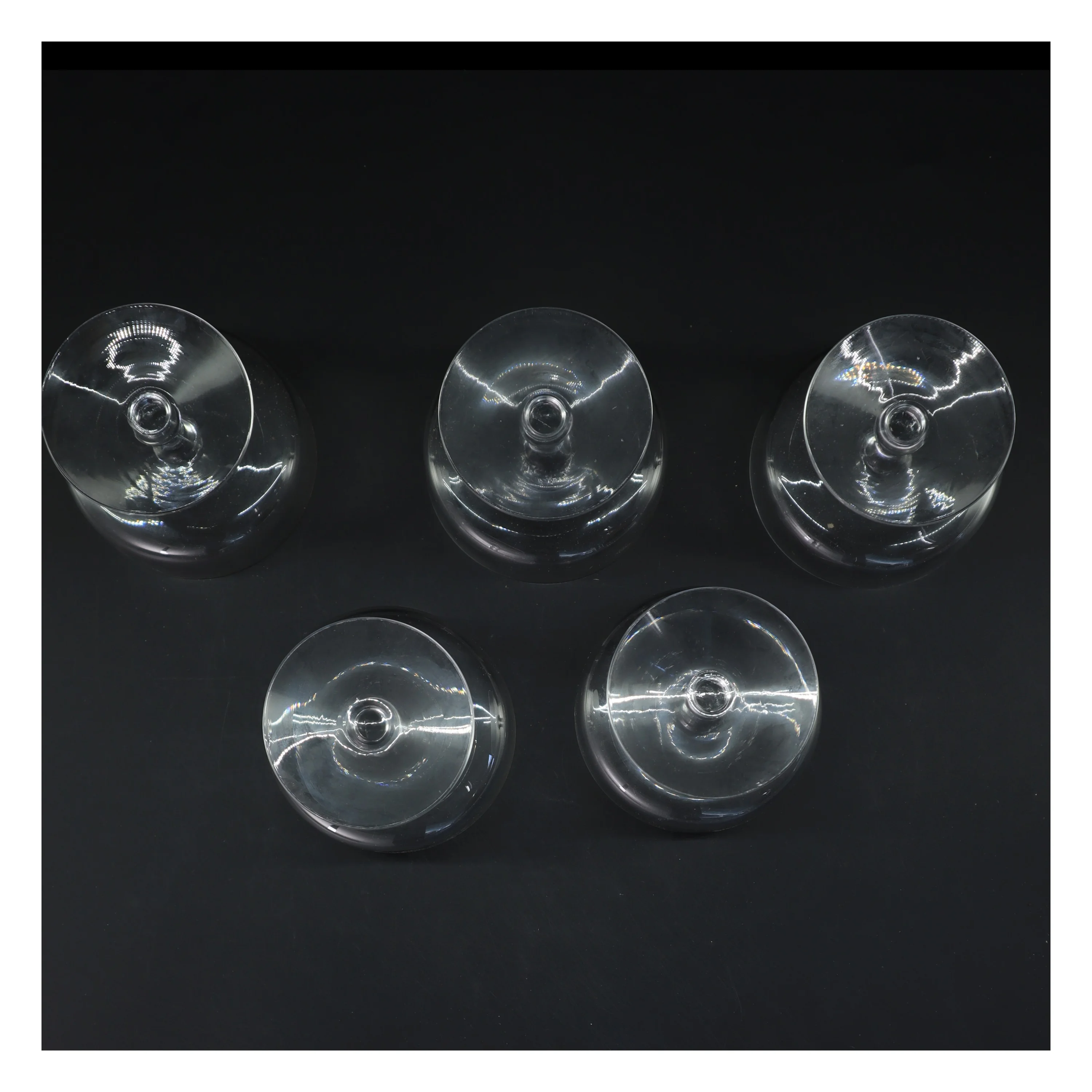 Sæt af 5 cocktailglas (str. 5 stk Ø 10 cm længde 11 cm)