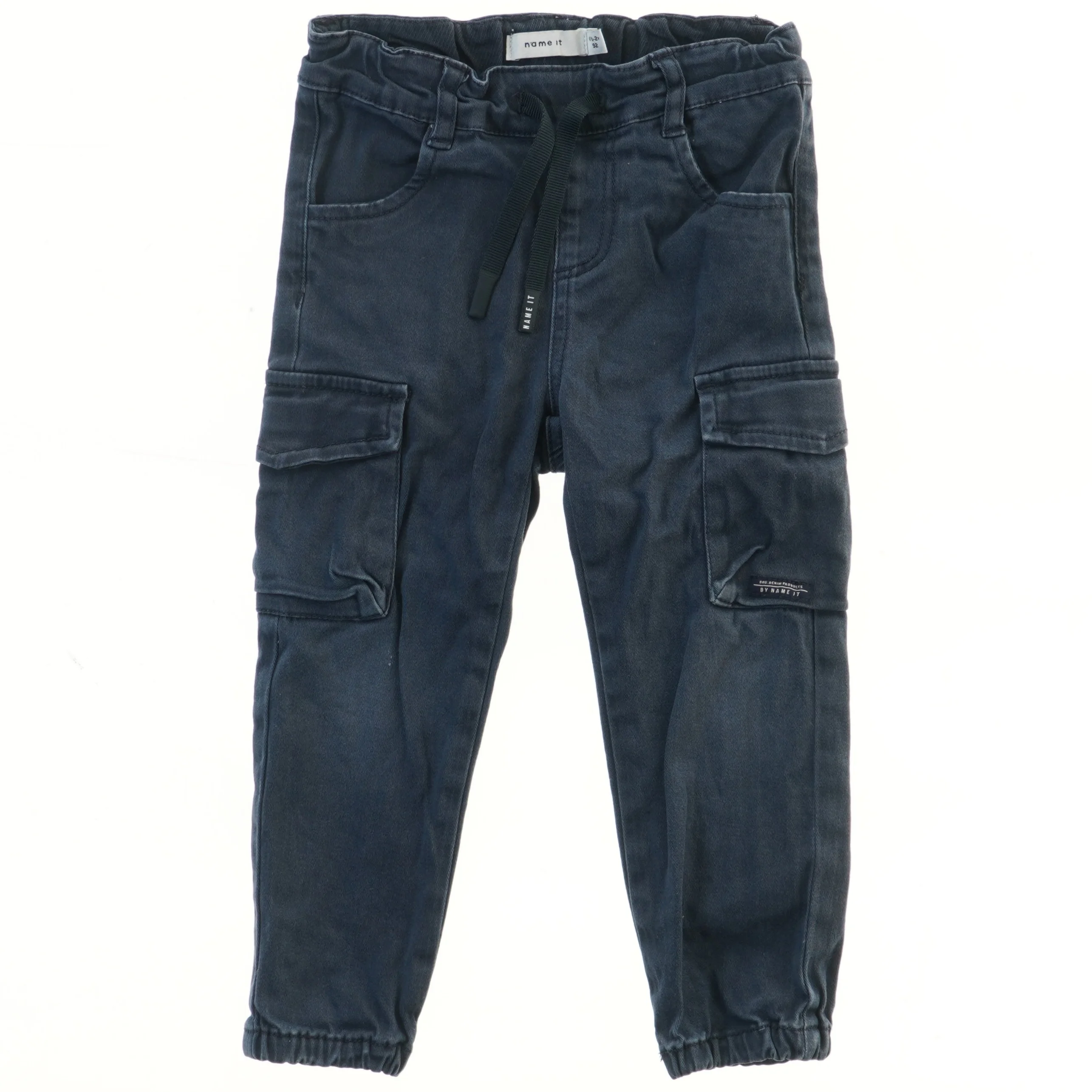Børne cargobukser fra Name It (str. 92)