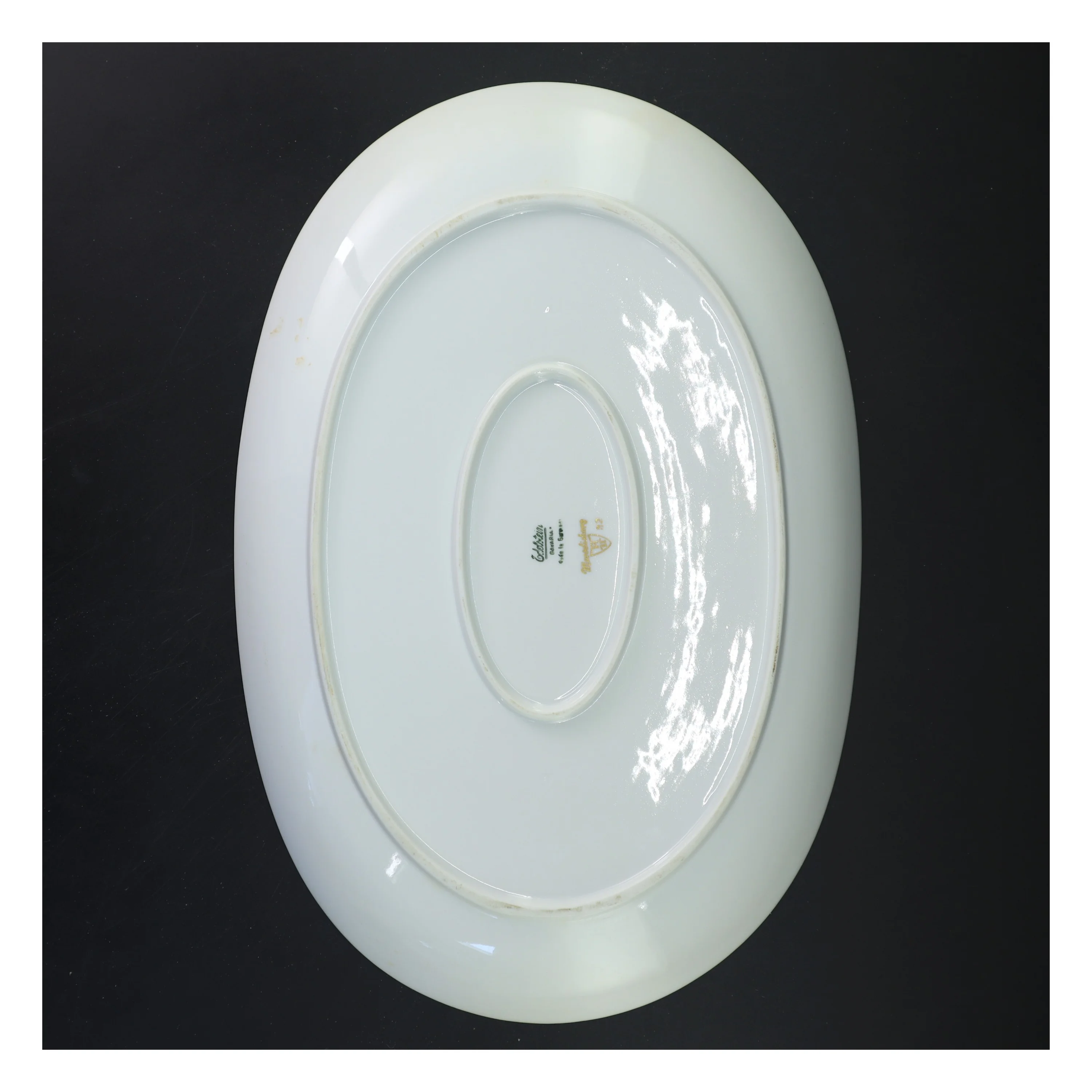 Porcelænsfad (str. 39x26 cm)