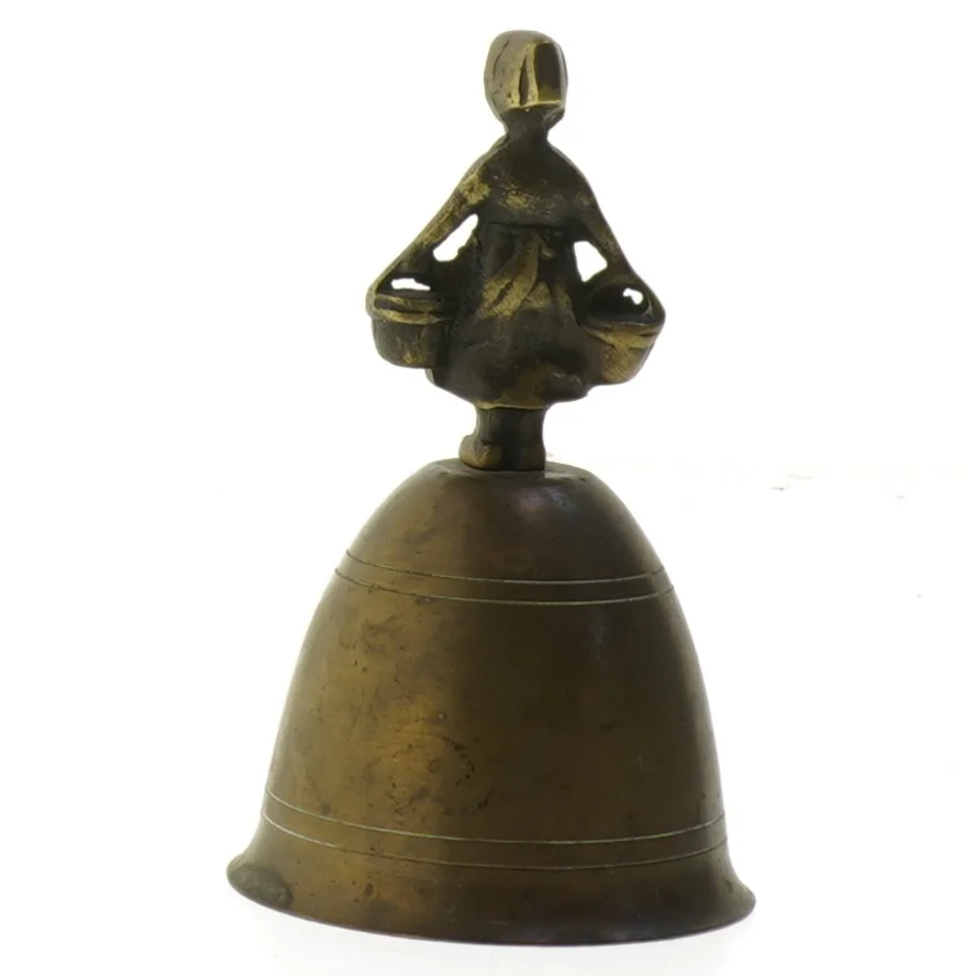 Messingklokke med figur (str. 12 cm)