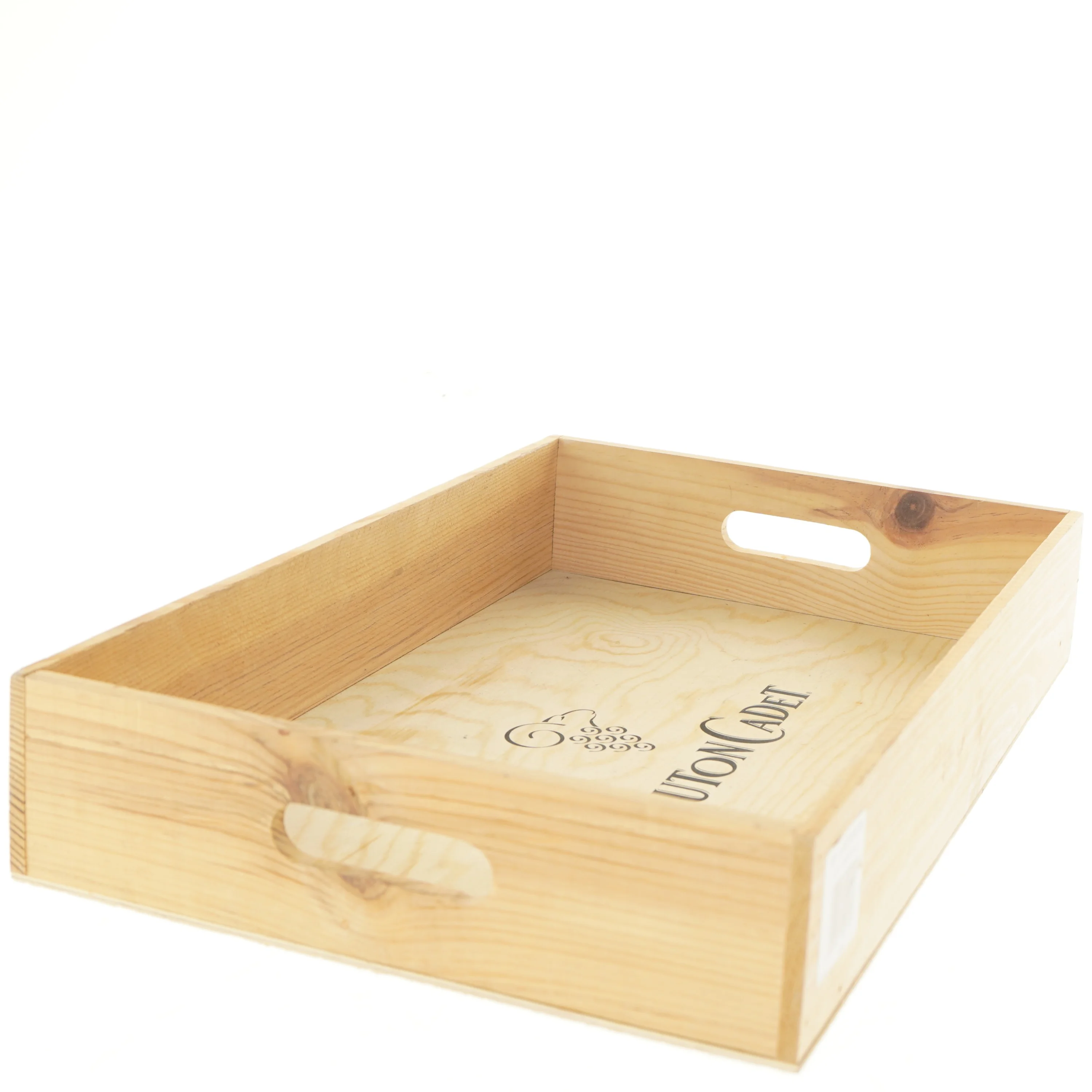 Træbakke med håndtag fra Mouton Cadet Rouge (str. 9x33x50 cm)