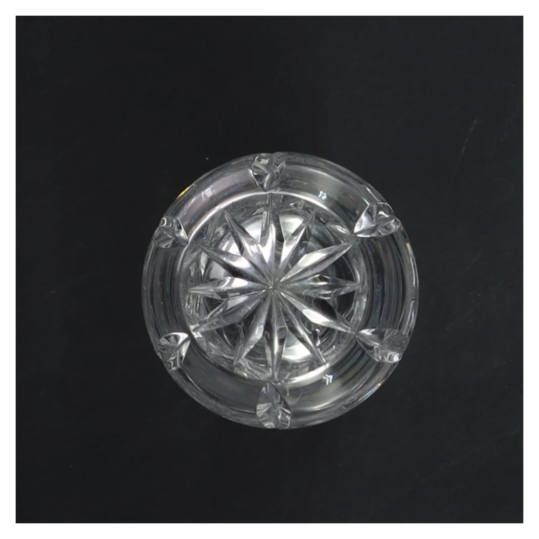 Glasvase med diamantmønster (str. Ø 5x h 15,5 cm)