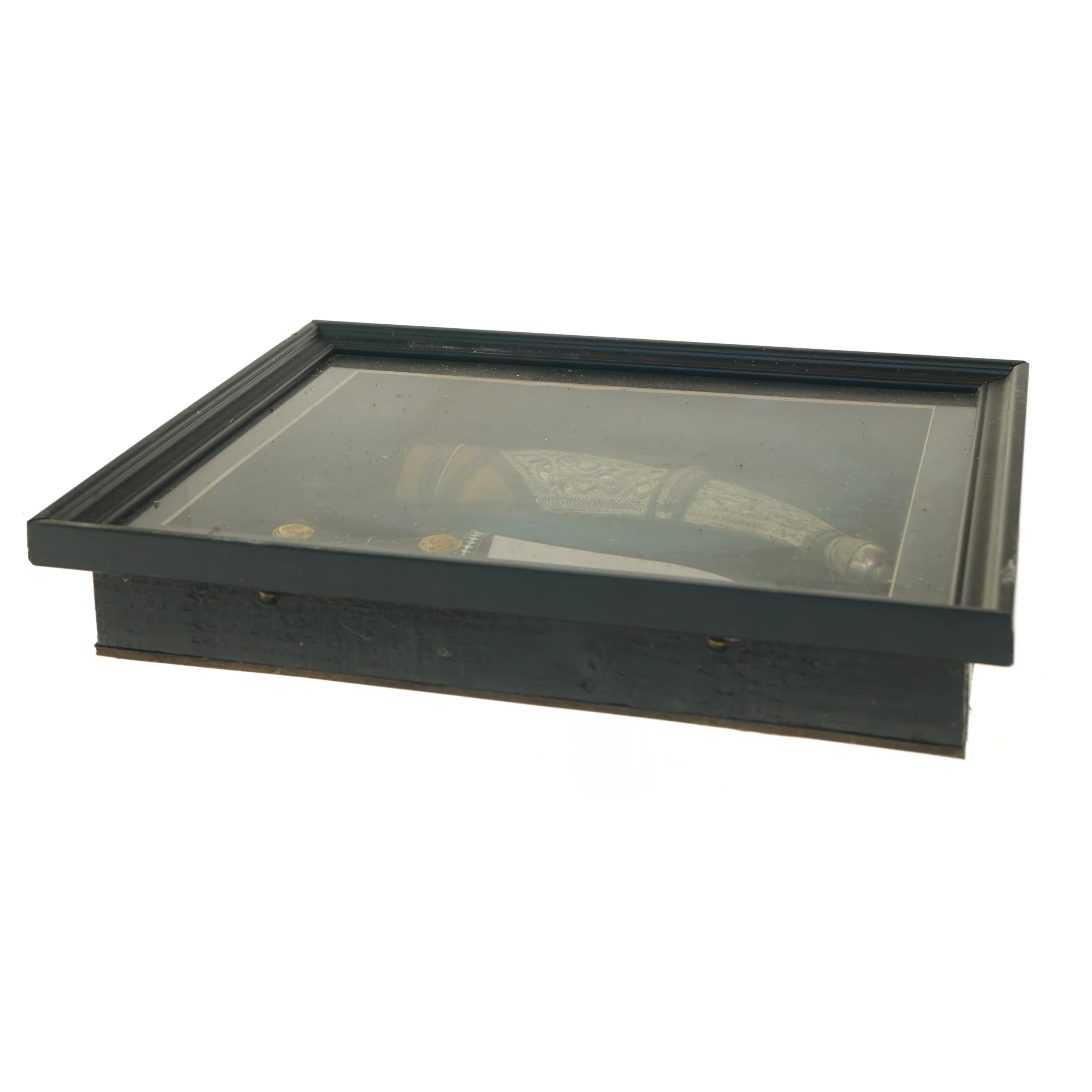 Dekorativ ramme med kniv og skede (str. 33,5x40,5 cm)