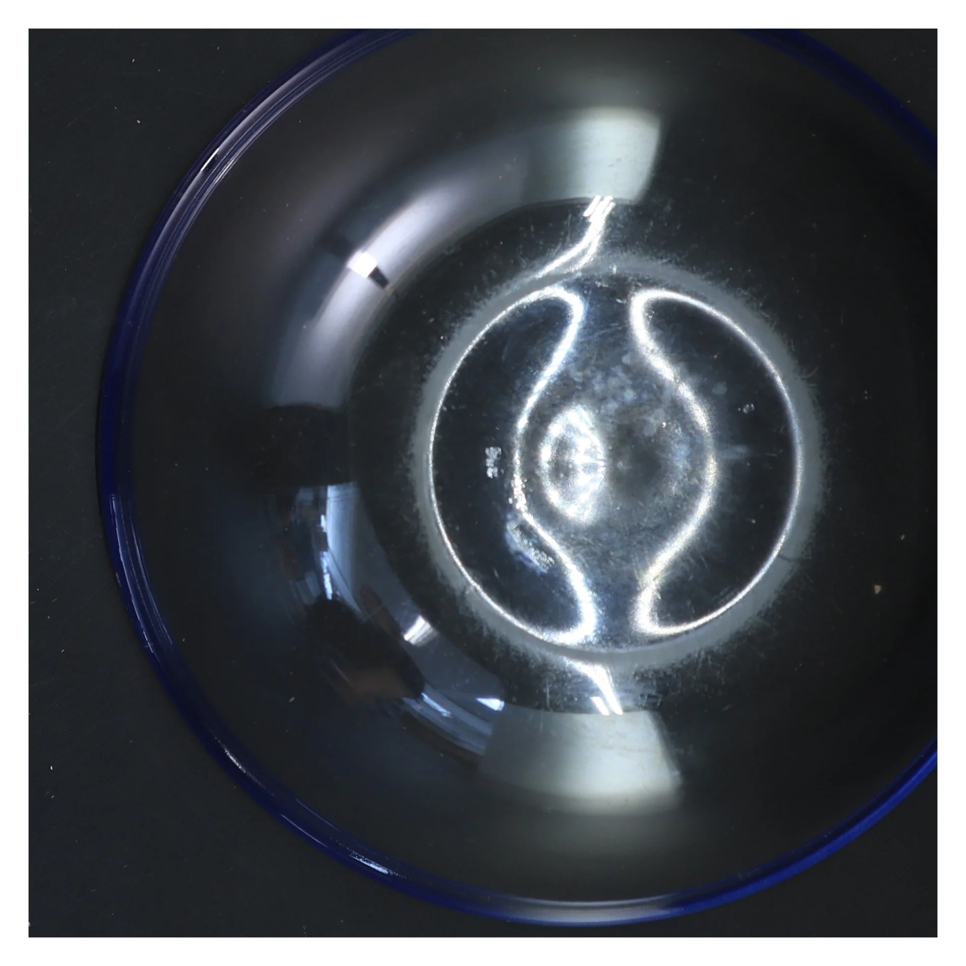 Rund glasskål (str. Ø 21x11 cm)