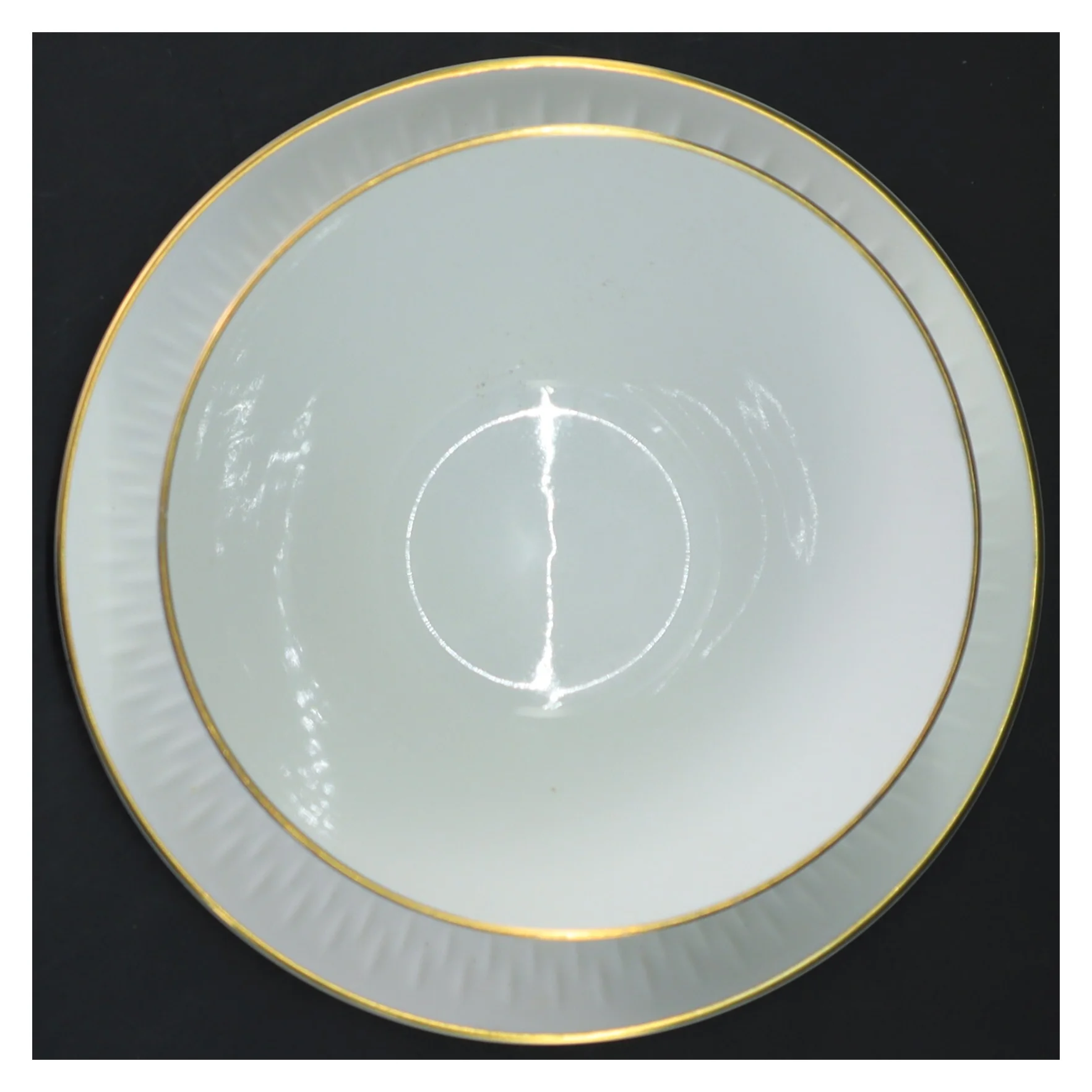 Porcelæn skål og tallerken med guldkant (str. Ø 14x8 cm)