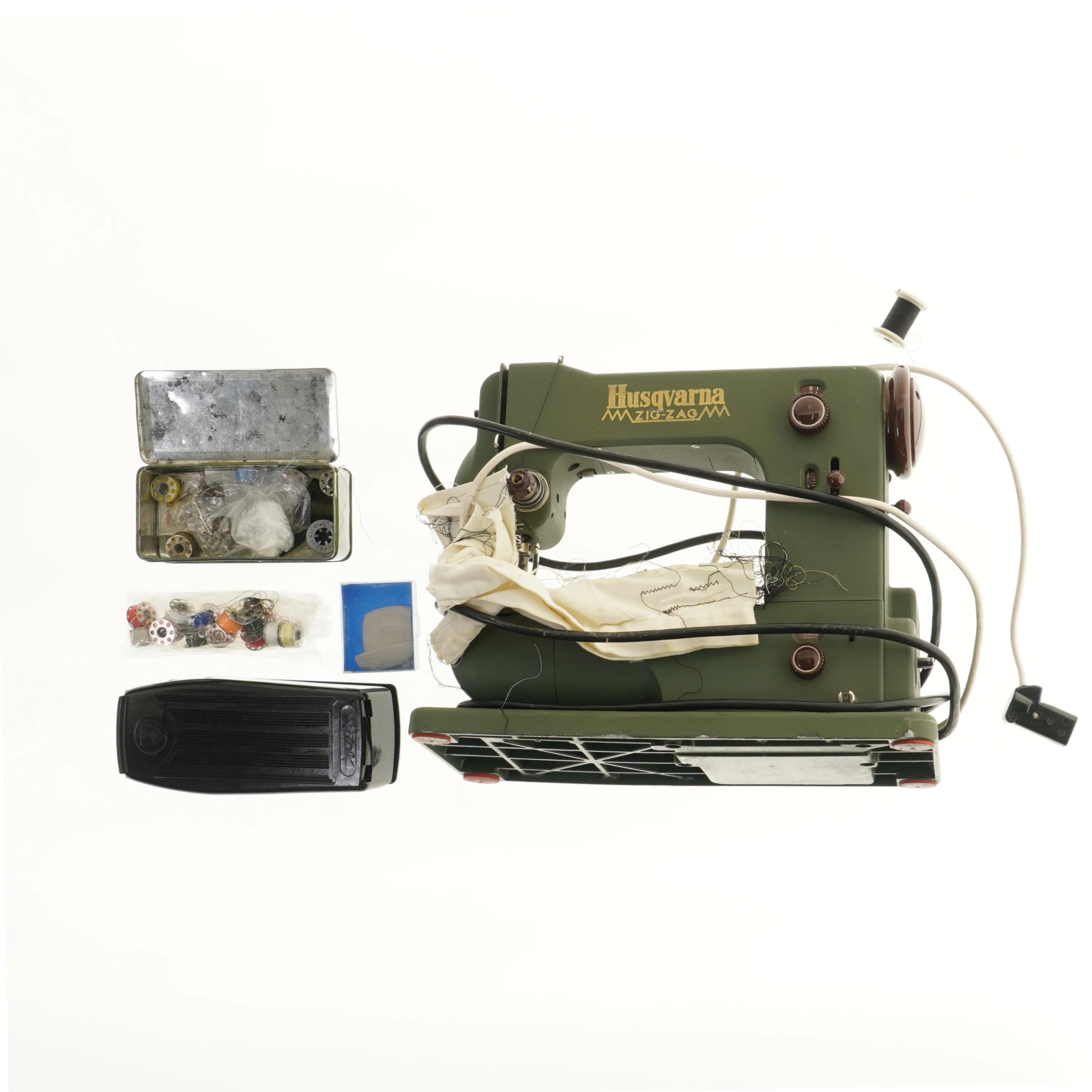 Symaskine Husqvarna Zig-Zag fra Husqvarna (str. 35x30 cm)