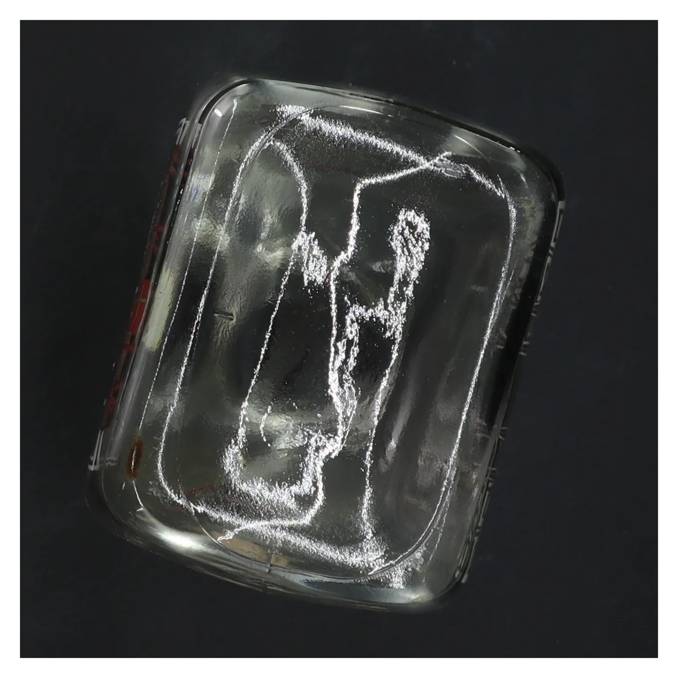 Dekorativ flaske med julemotiv fra Holmegaard (str. 18x9x7 cm)