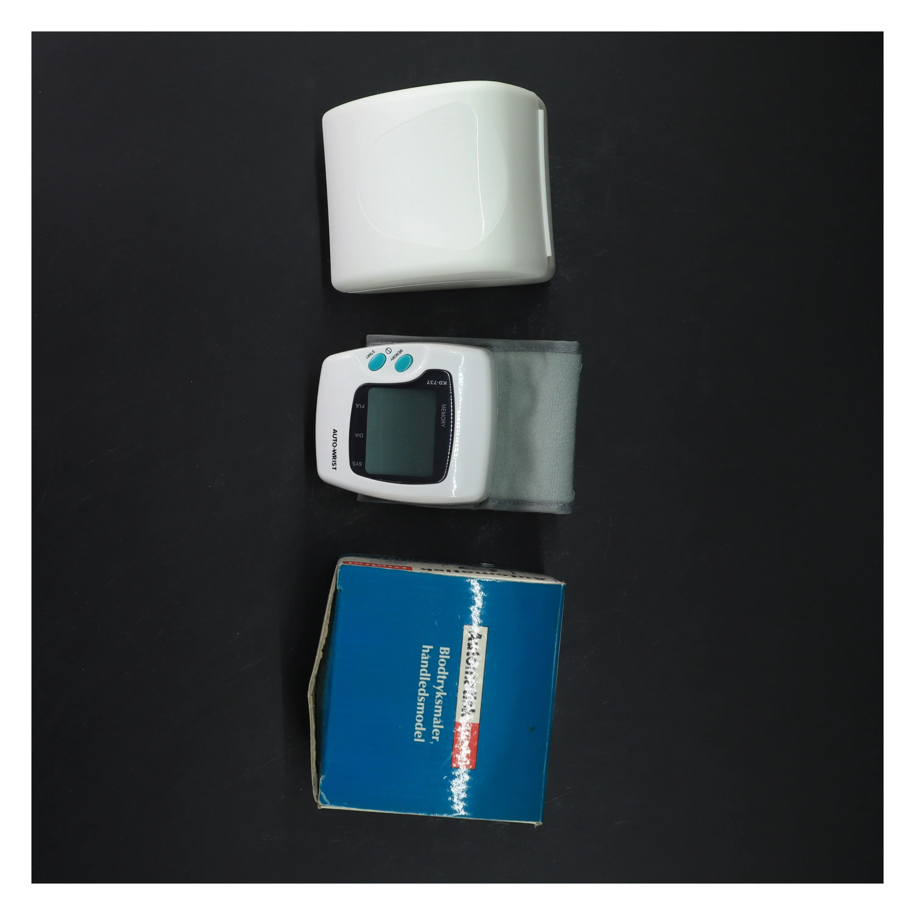 Automatisk digital blodtryksmåler (str. 10x10x10 cm)