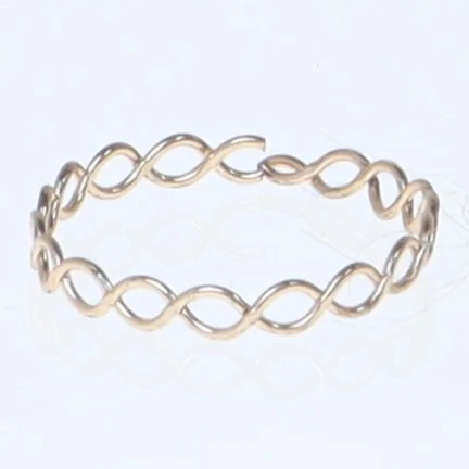 Guld armbånd i snoet design (str. 62 mm)