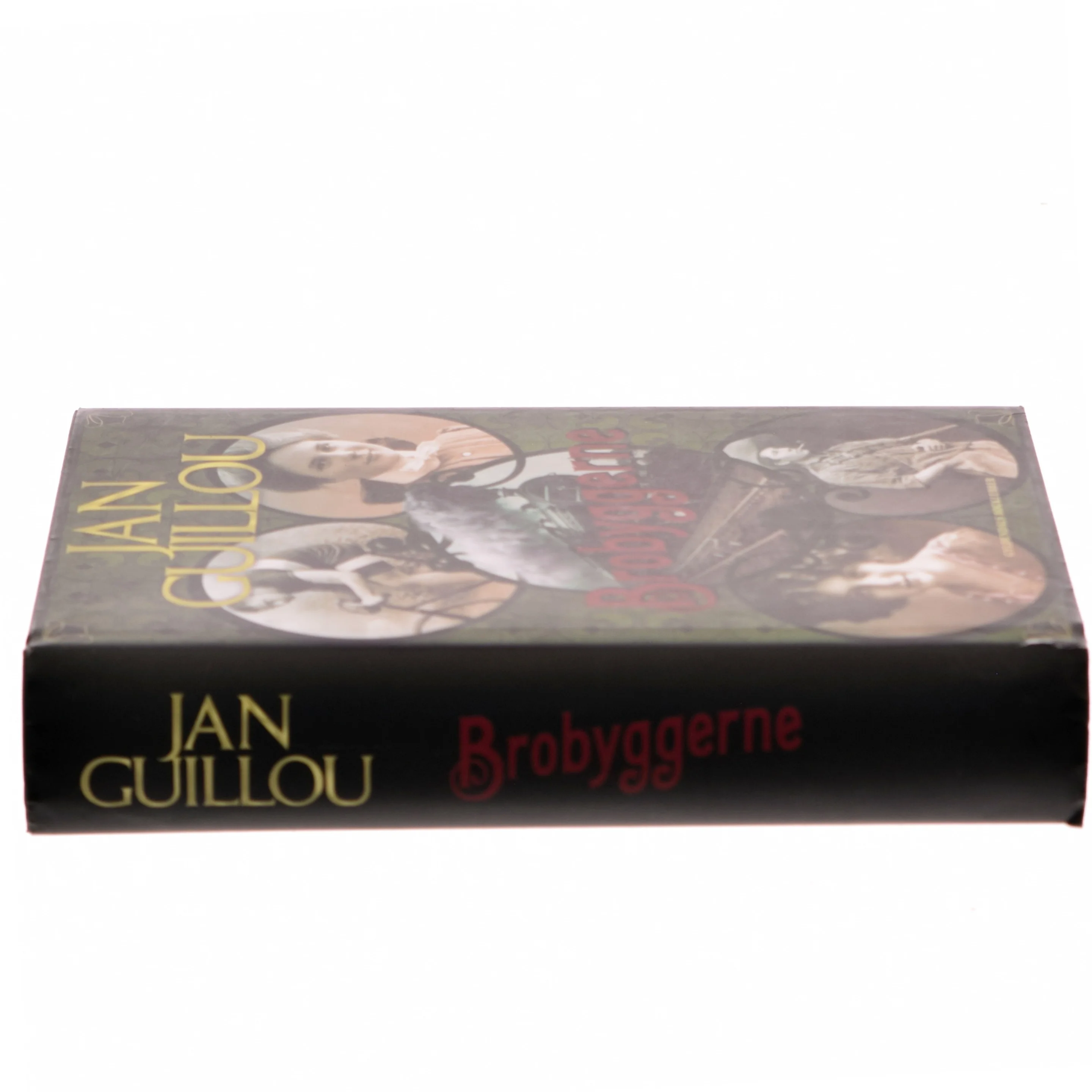 Brobyggerne af Jan Guillou (Bog)