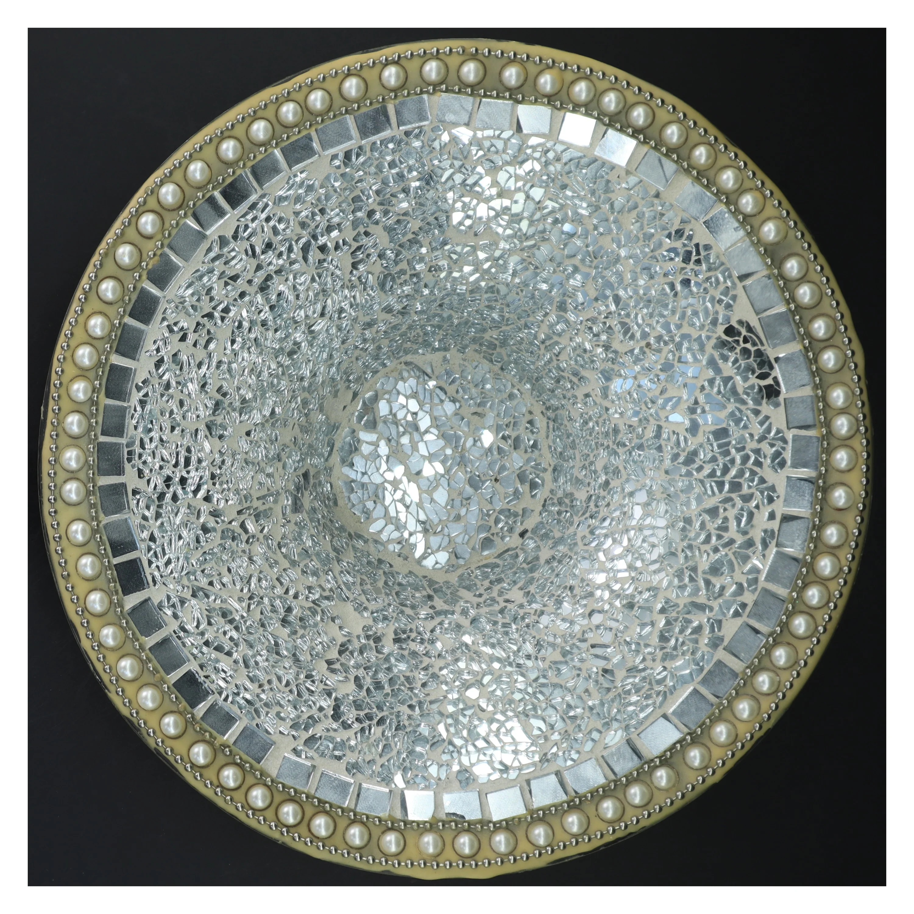 Dekorativt glasfad med perler (str. Ø 29,5 cm)