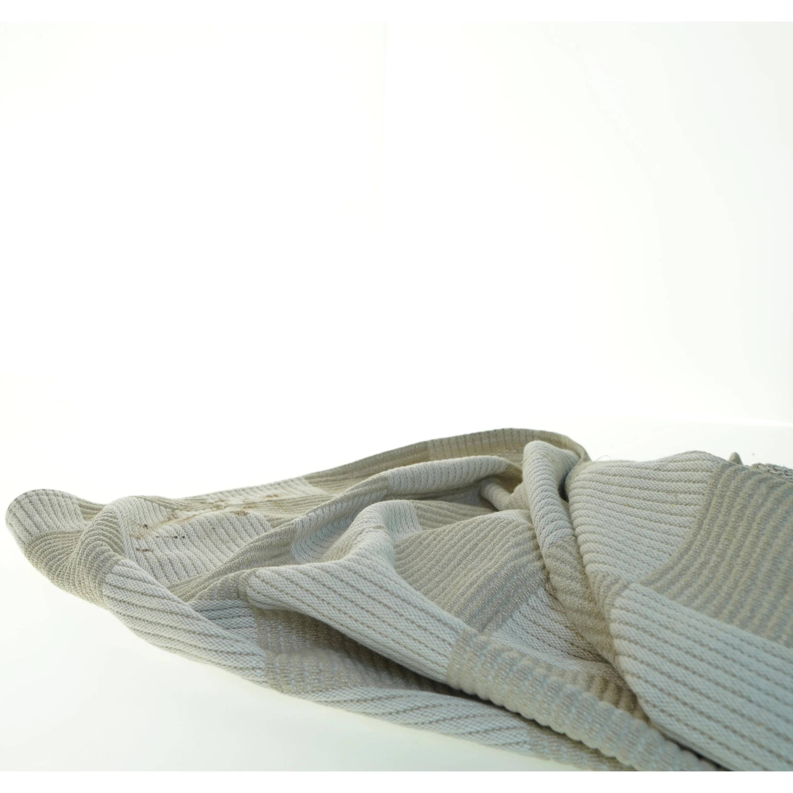 Mønstret tæppe (str. 210x240 cm)