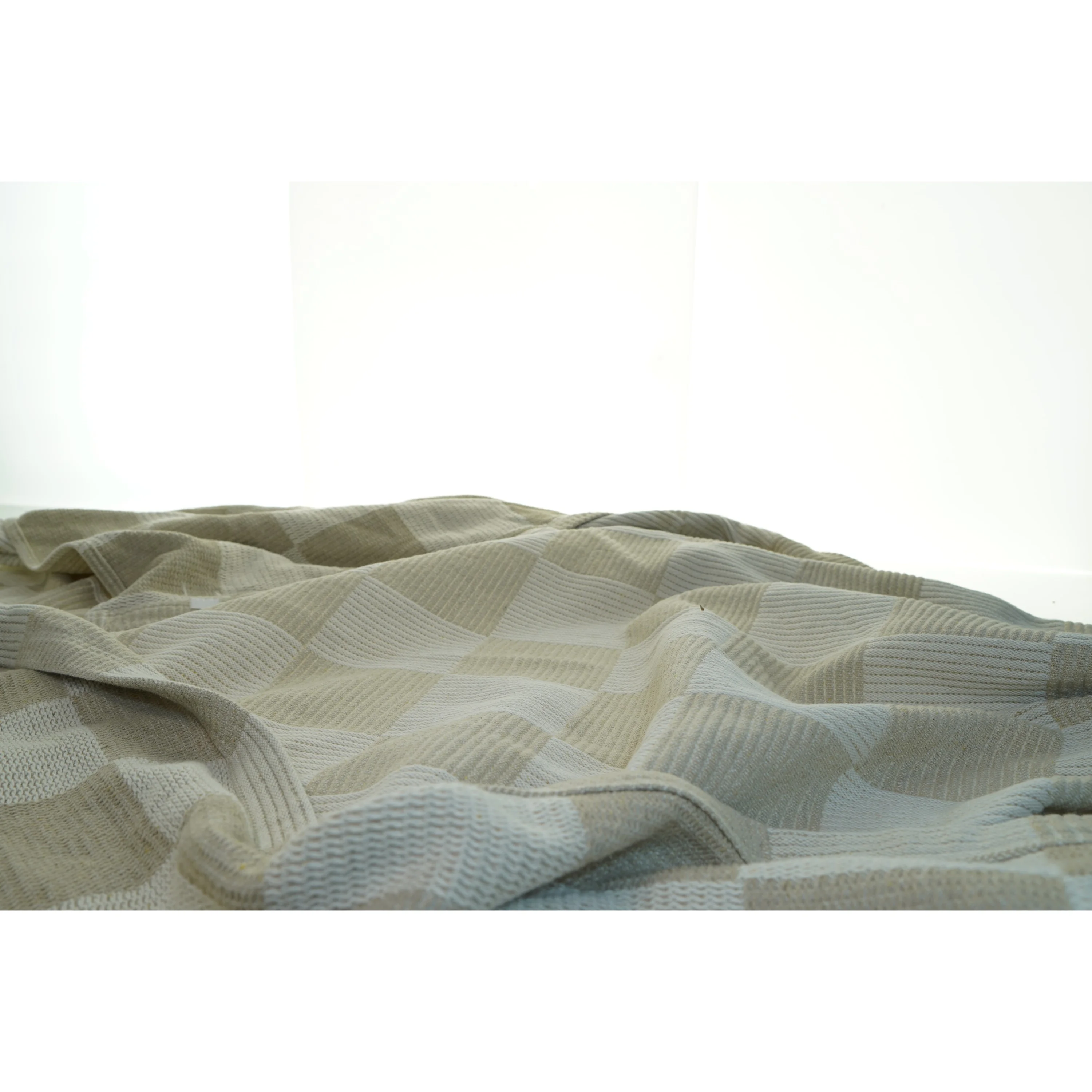 Mønstret tæppe (str. 210x240 cm)