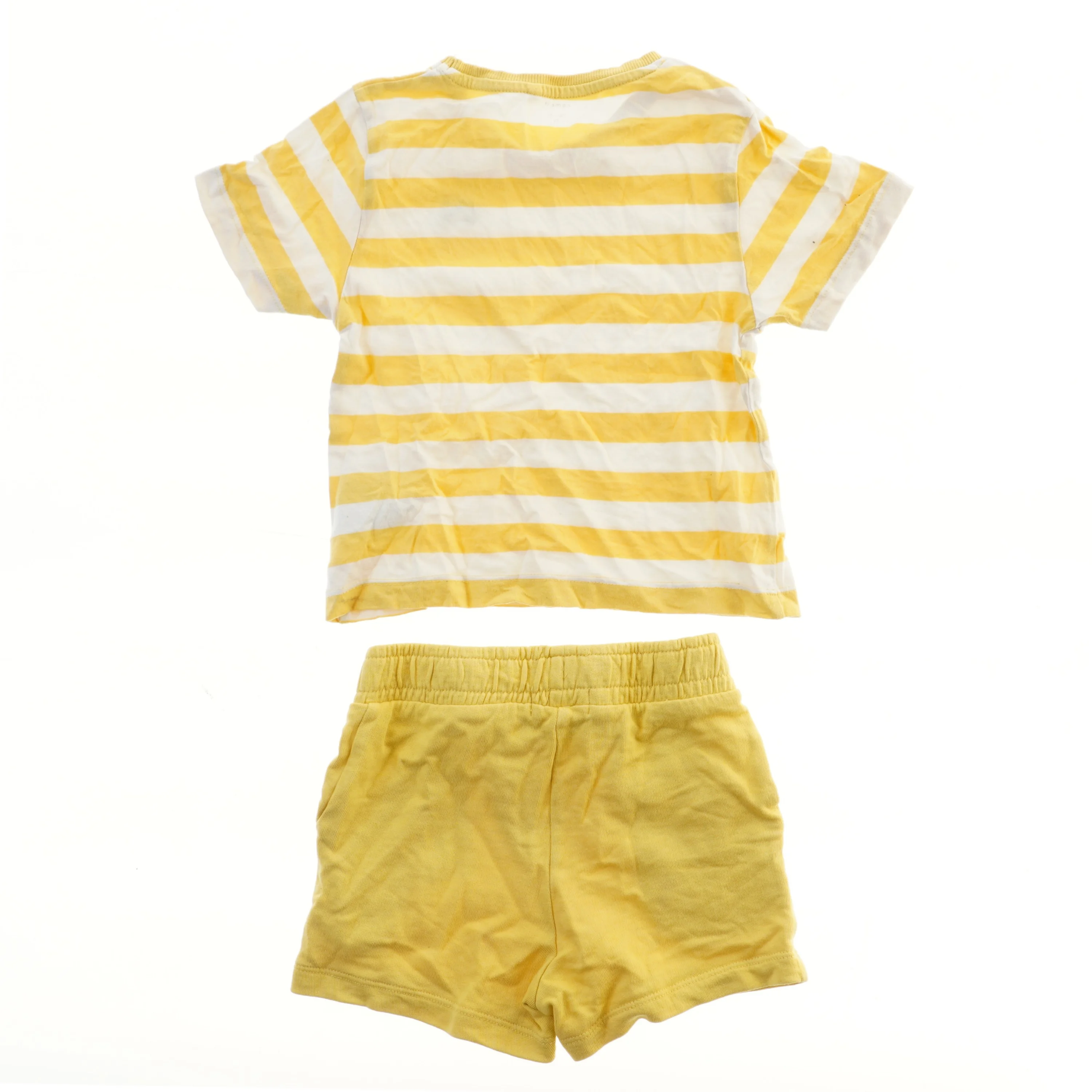 Stribet t-shirt og shorts sæt fra Name It (str. 92)