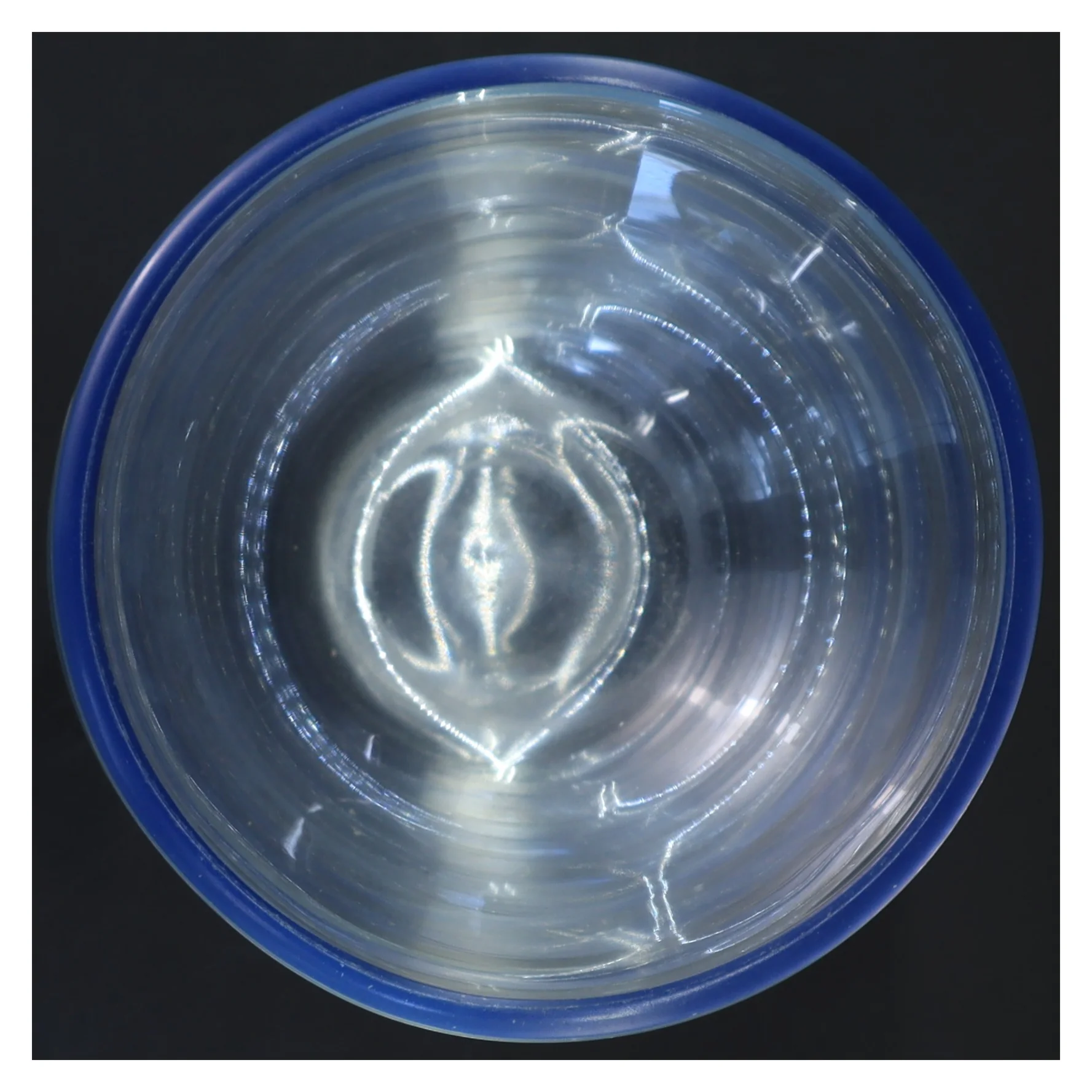 Sæt af fire glas skåle (str. Ø 15x8 cm)