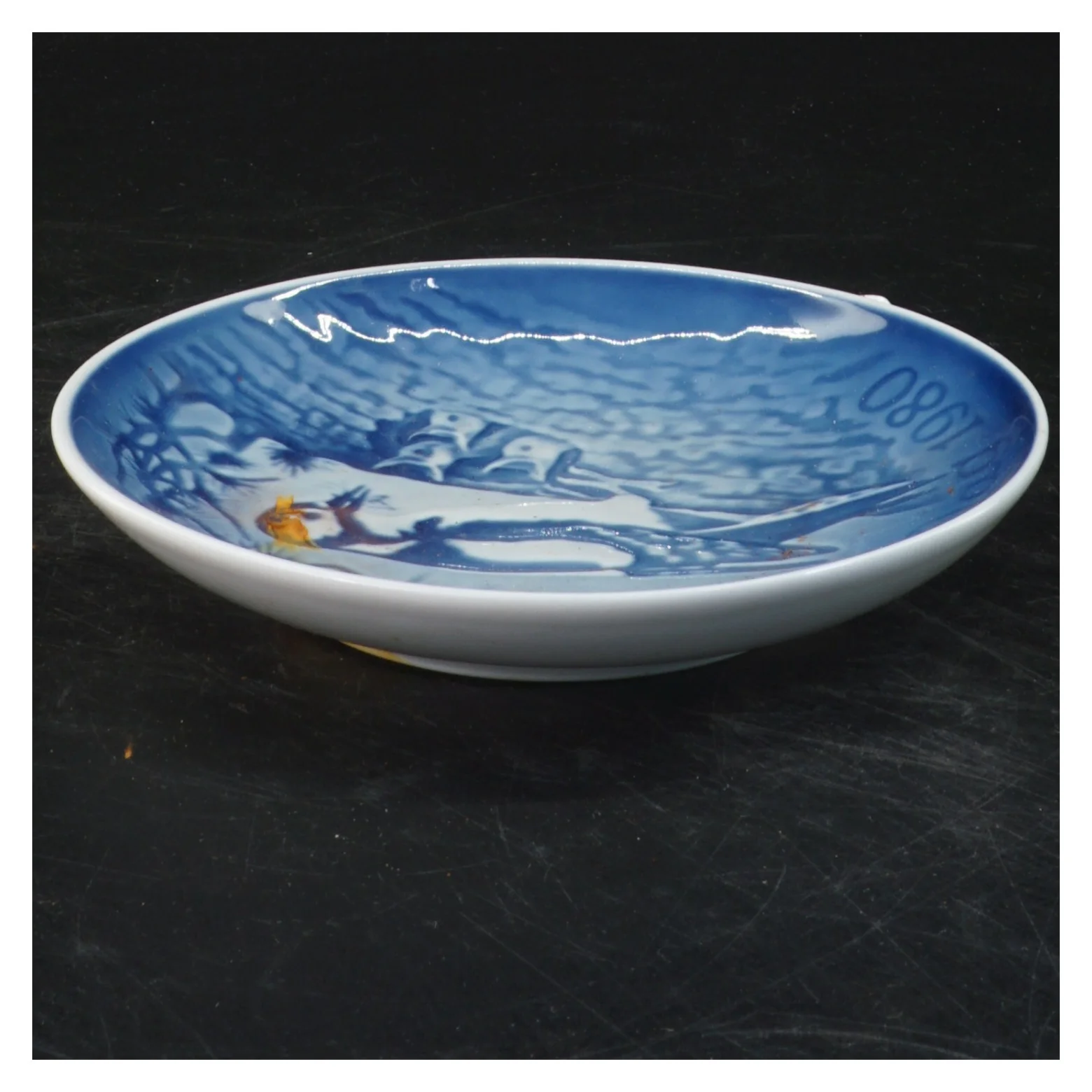 Mors Dag 1980 dekorativ tallerken fra Bing & Grøndahl (str. Ø 15 cm)