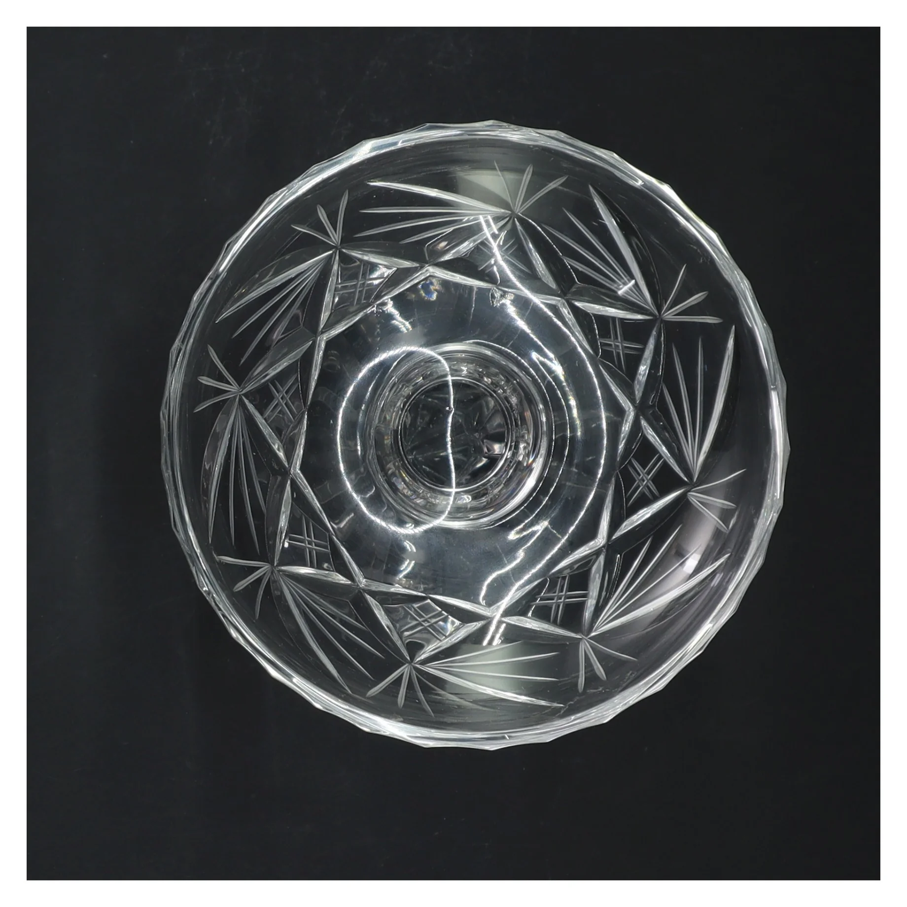 Klassisk glas skål på fod (str. Ø 12,5 cm)