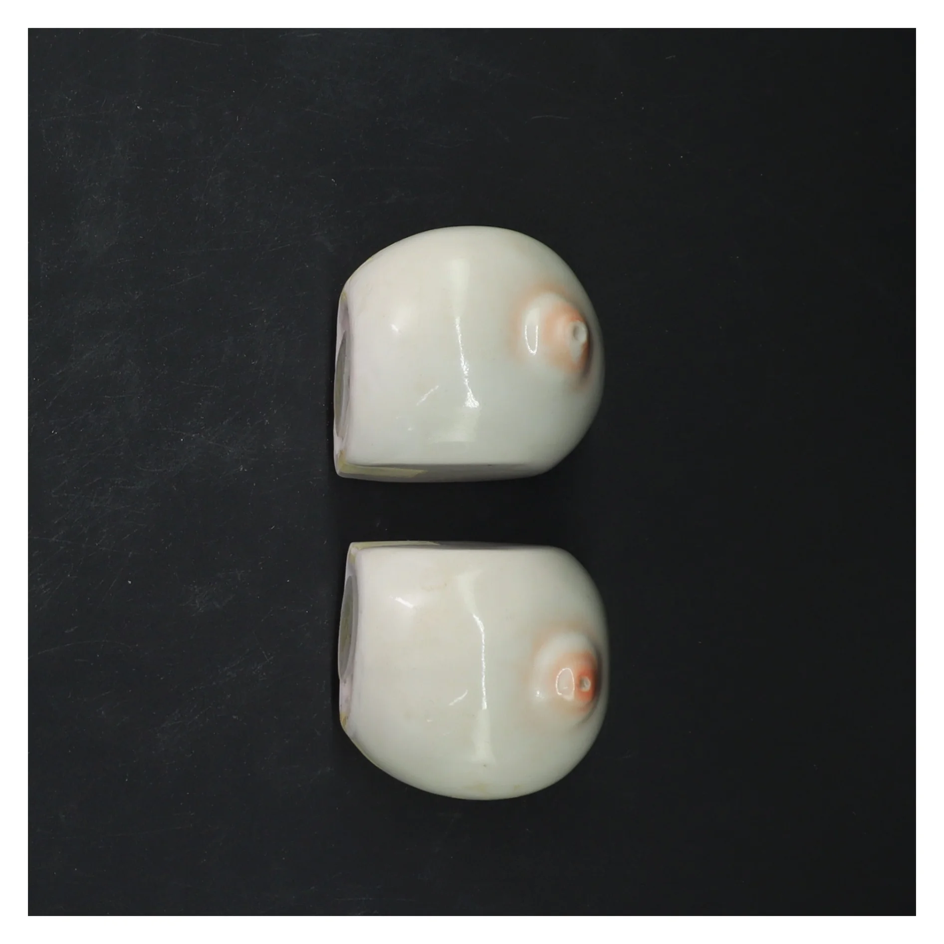 Sæt med salt- og peberbøsser (str. 14x9 cm)